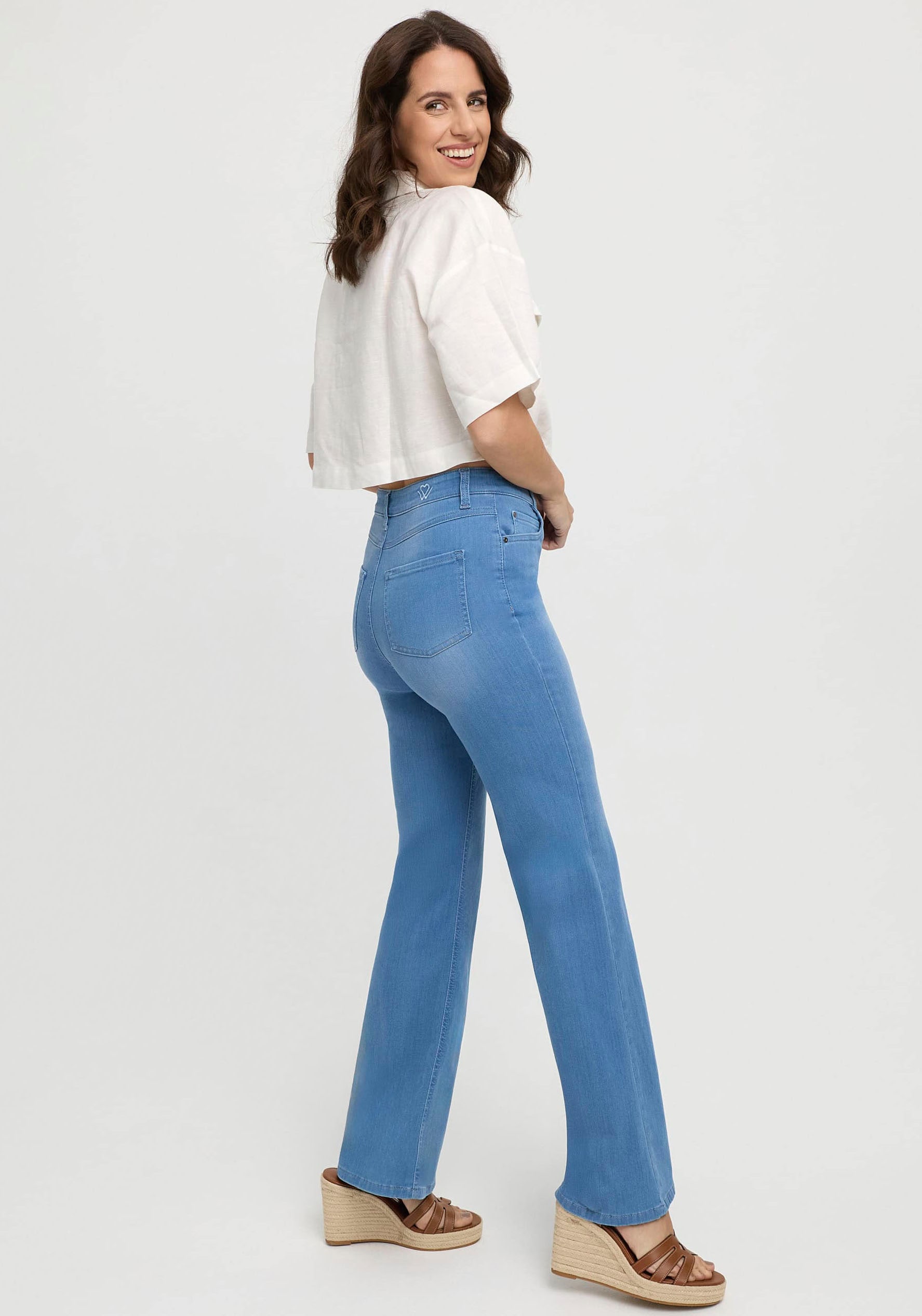 wonderjeans Schlagjeans, Flared, mit Stretch