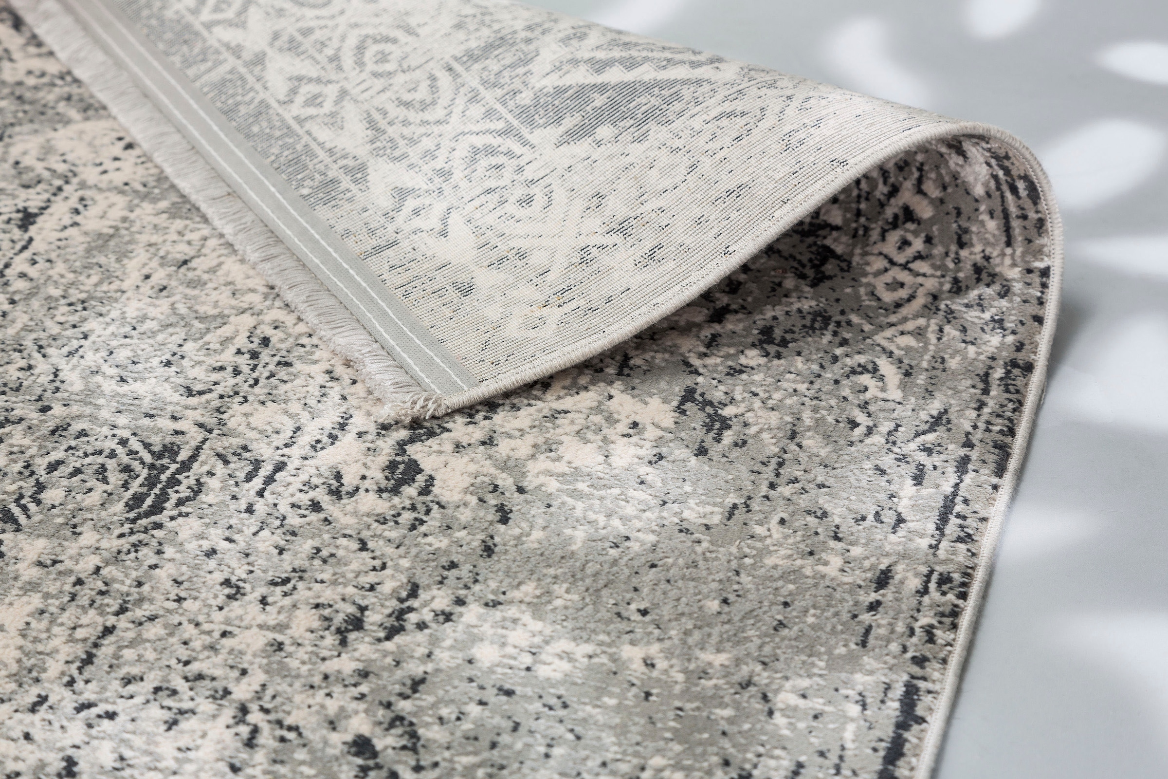 ASTRA Teppich »Julia 203«, rechteckig, 6 mm Höhe, Kurzflor, mit Fransen, Wohnzimmer
