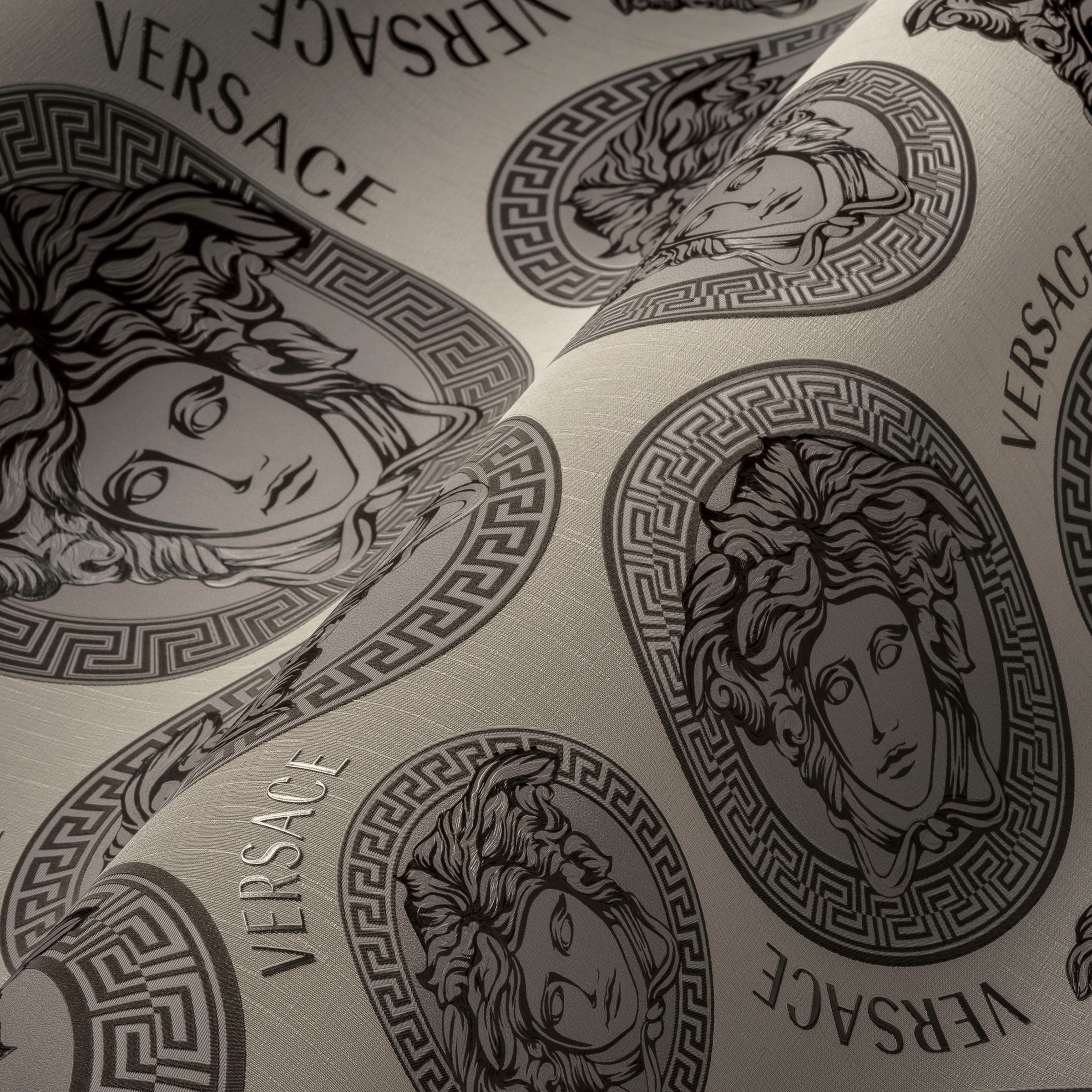 Versace Vliestapete »Wallpaper Versace 5 Medusakopf«, leicht glänzend-gemustert-abstrakt, Designertapete Tapeten Wohnzimmer Schlafzimmer Küche Flur Design Optik