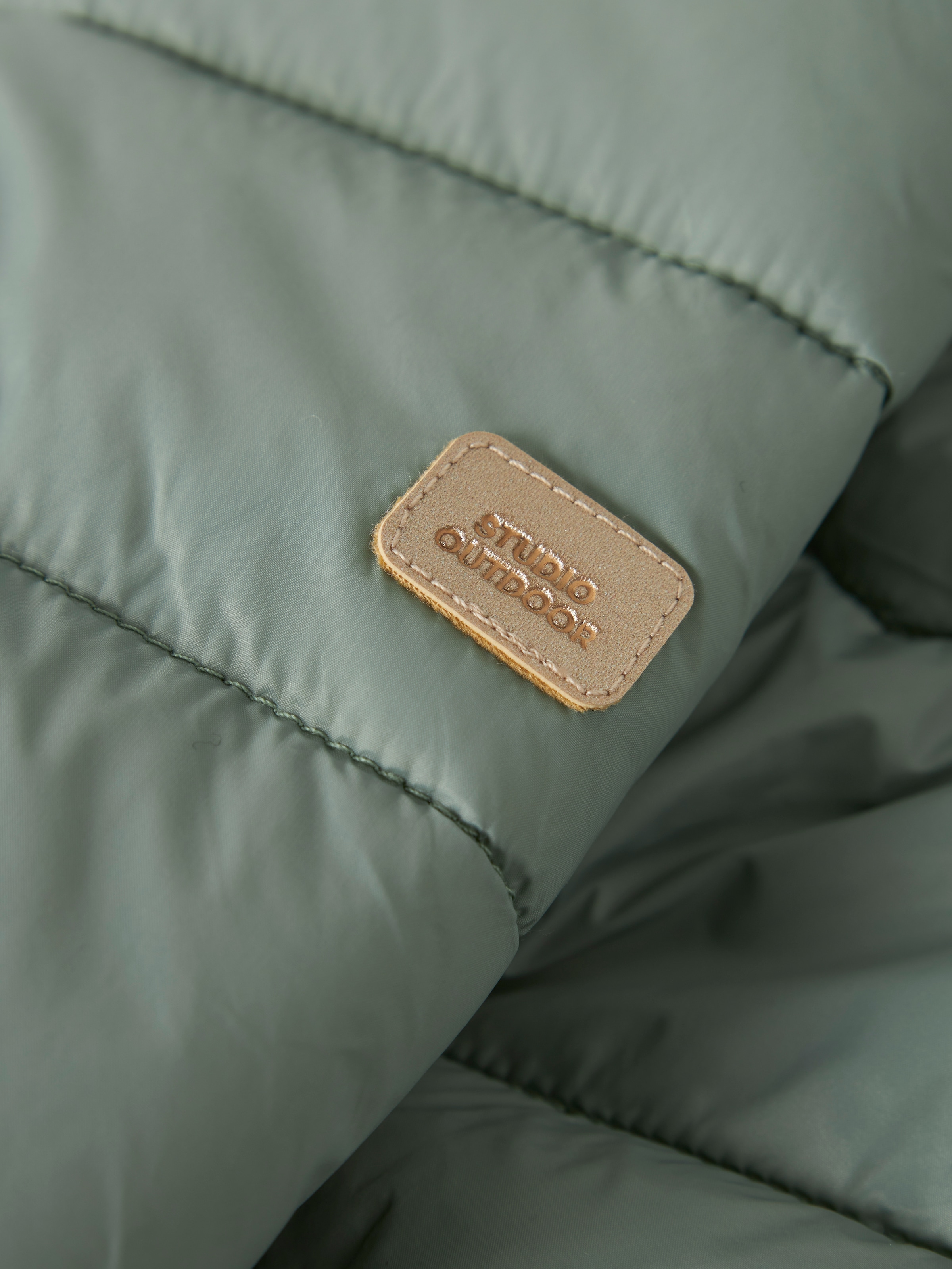 Name It Steppjacke »NMFMARBLE JACKET PB1« mit Kapuze Kunstfaser