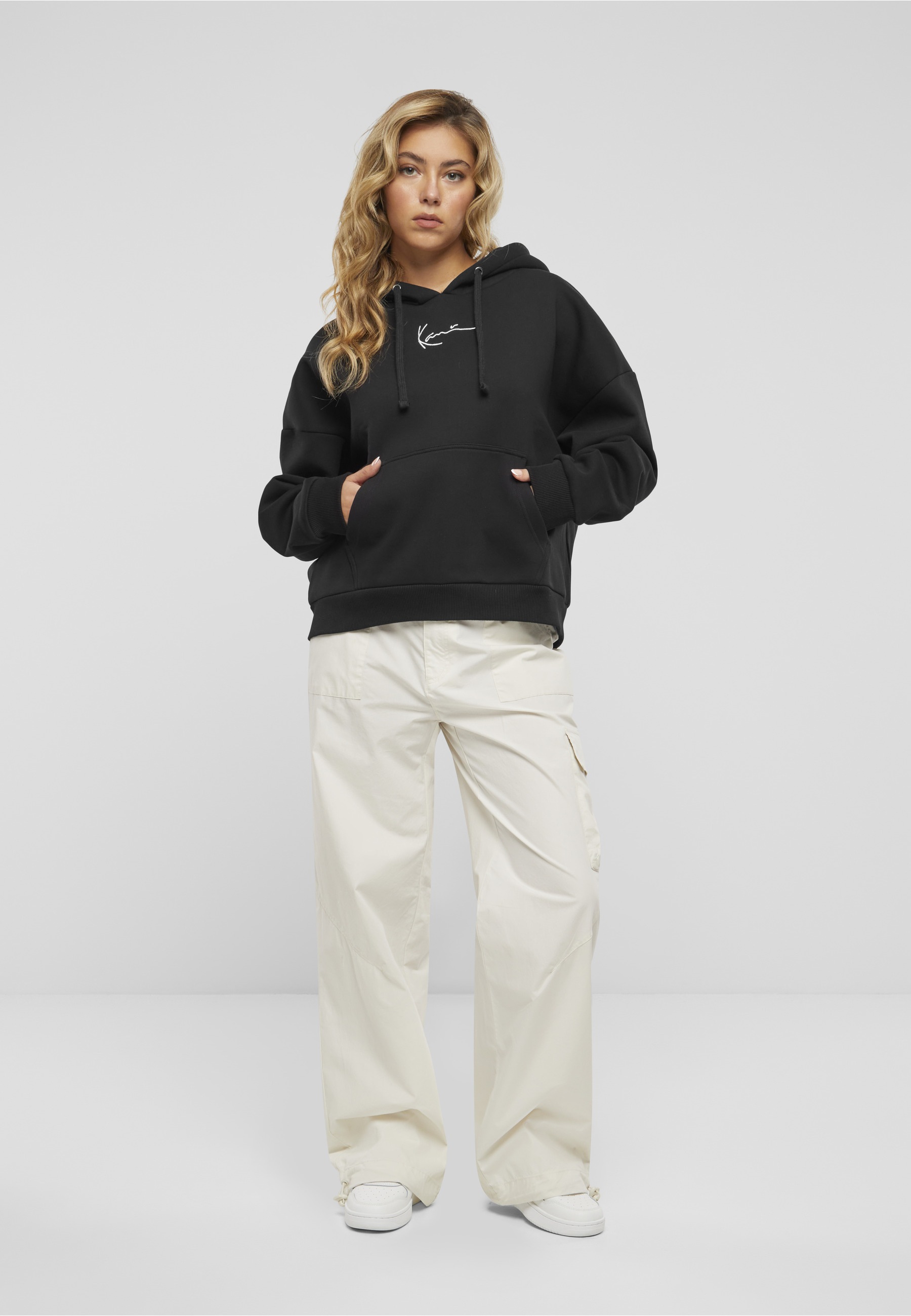 Karl Kani Kapuzensweatshirt »Karl Kani Damen Karl Kani Small Signature Essential Os Hoodie«
