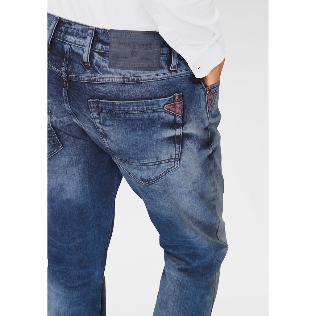 Cipo & Baxx Straight-Jeans »Red Dot«
