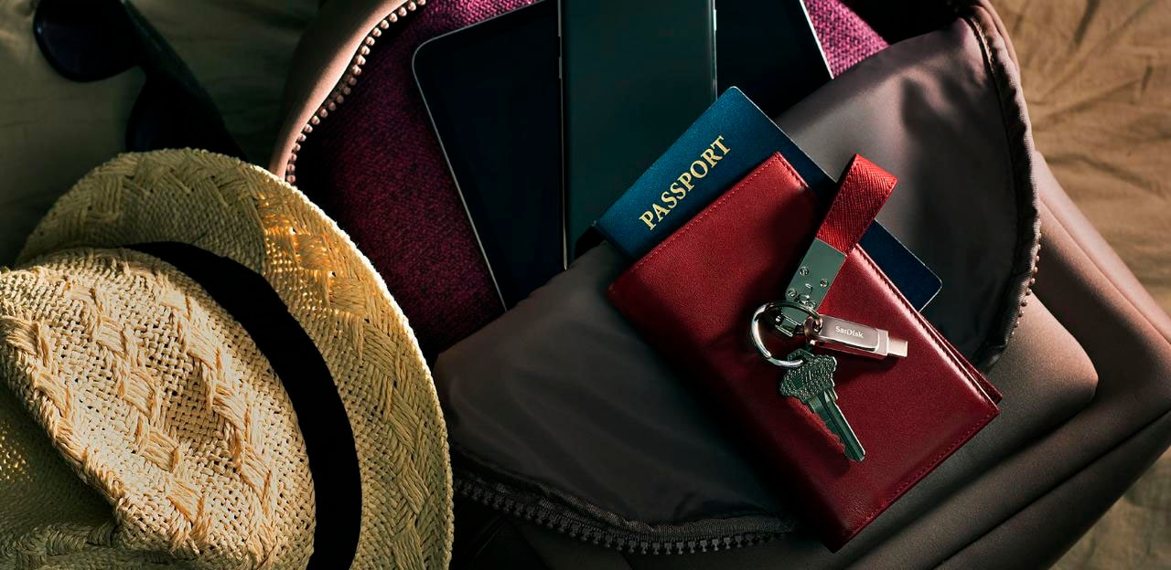 Sandisk USB-Stick »Ultra® Dual Drive Luxe USB Type-C™ 128 GB« (128GB GB USB 3.1 Lesegeschwindigkeit 150 MB/s)