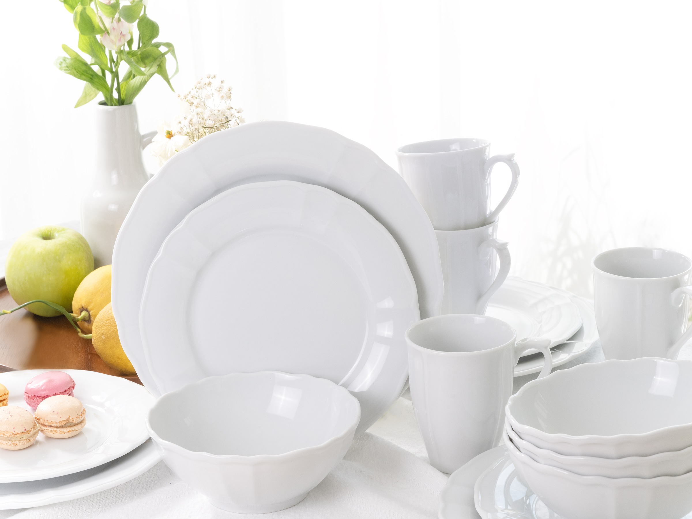 CreaTable Kombiservice »Geschirr-Set Flora«, (Set, 16 tlg., Kaffeeservice und Tafelservice im Set, für 4 Personen), Service weiß, klassische Form im Landhausstil 16 Teile, für 4 Personen