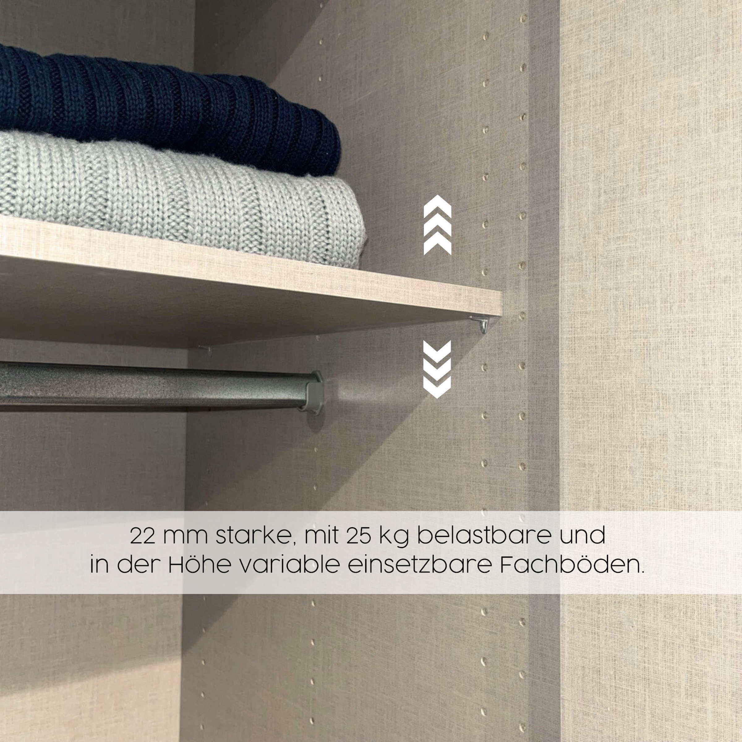 rauch Drehtürenschrank »Kleiderschrank Schrank Garderobe Breiten 181/226/271 cm LAMELLA« 3 verschiedene Ausstattungen BASIC/CLASSIC/PREMIUM (inkl. SOFT-CLOSE),  elegante Lamellen-Auflage in 3D Akustikpaneel Optik MADE IN GERMANY