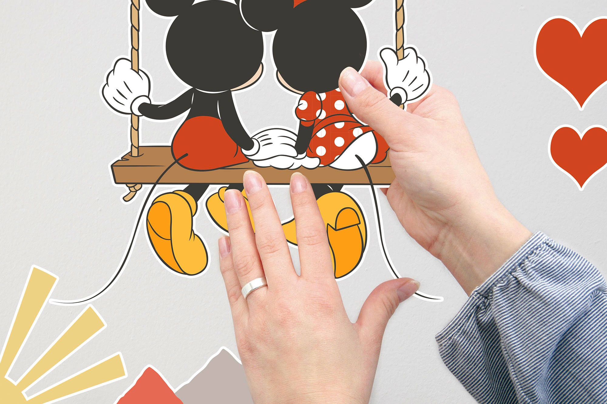 Komar Wandtattoo »Mickey Swing - Größe 50 x 70 cm«, (7 St.), selbstklebend, Wandsticker, Kinderzimmer