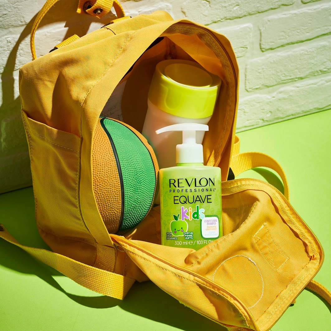 REVLON PROFESSIONAL Haarshampoo »Equave Kids Apple 2In1 Conditioning Shampoo 300 ml« Reichhaltige Formel frei von Parabenen, Farbstoffen und Allergenen.