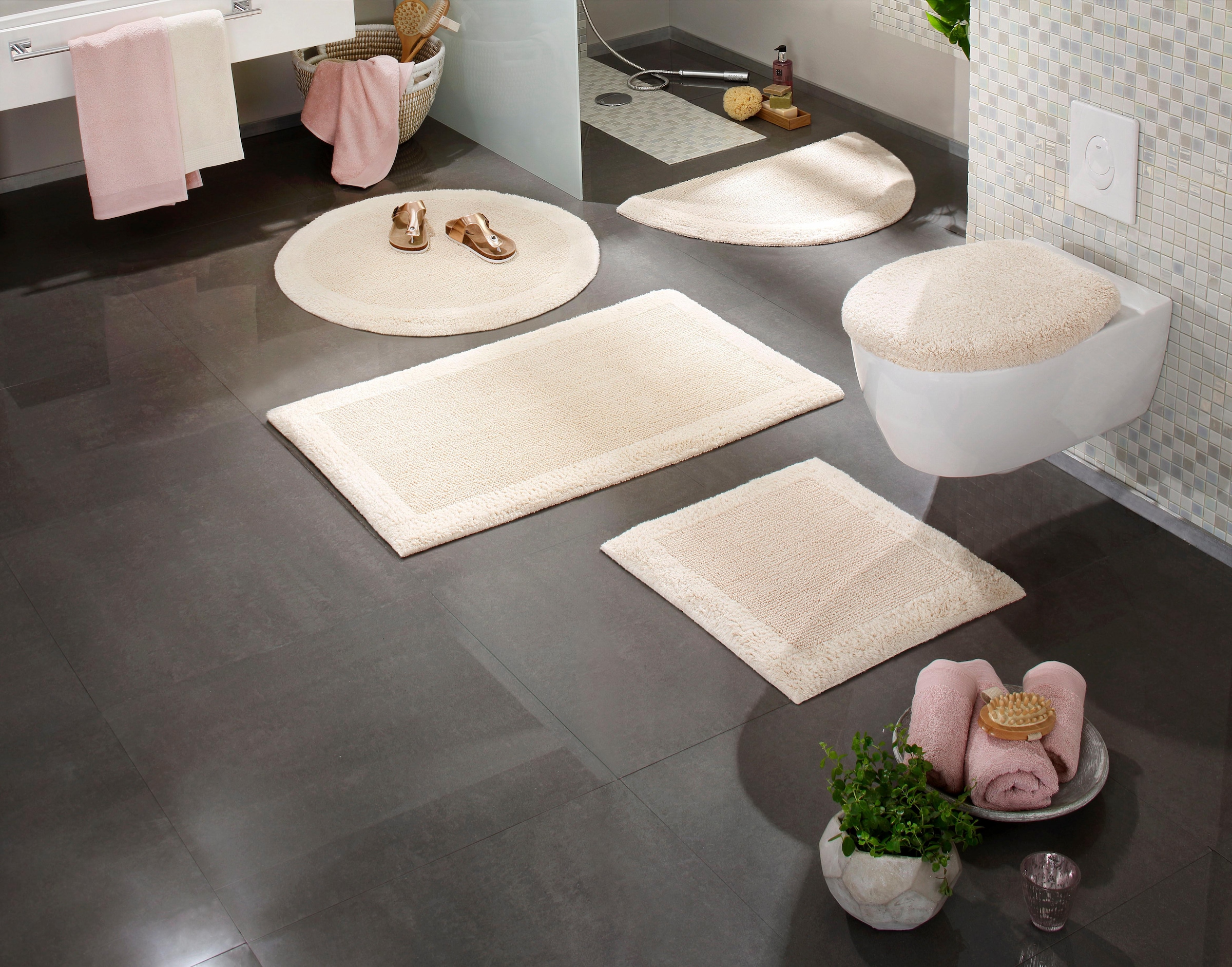 my home Badematte »Kapra, Badvorleger, Badezimmer Teppich«, beidseitig nutzbar-fußbodenheizungsgeeignet-strapazierfähig, mit Bordüre, Badteppich, Badematte