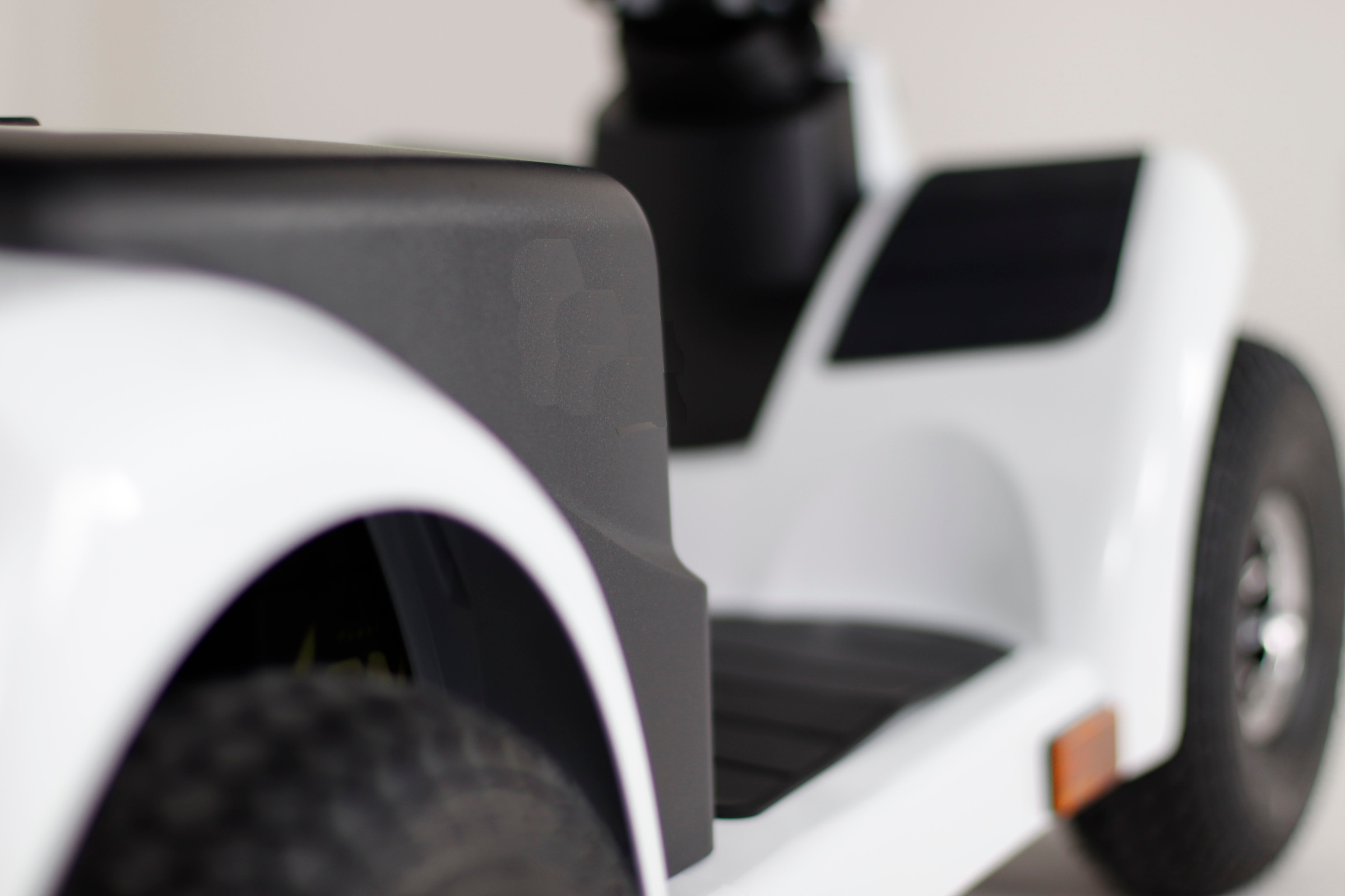 mobilis Elektromobil »M74, 2.0 Oberklasse Fahrzeug« 15 km/h LCD-Display, Deltagriff, große Bodenfreiheit, gefedert