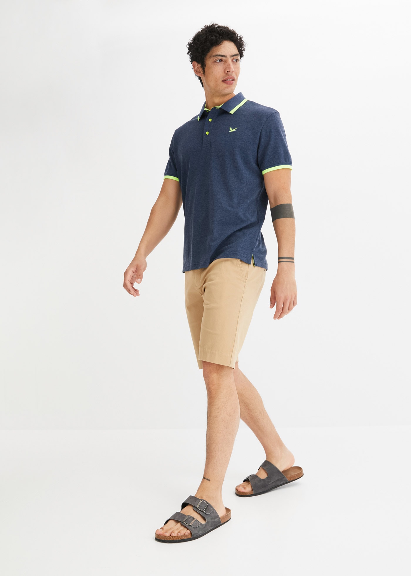 bonprix Poloshirt »Piqué-Poloshirt mit reiner Baumwolle« mit neonfarbenen Details