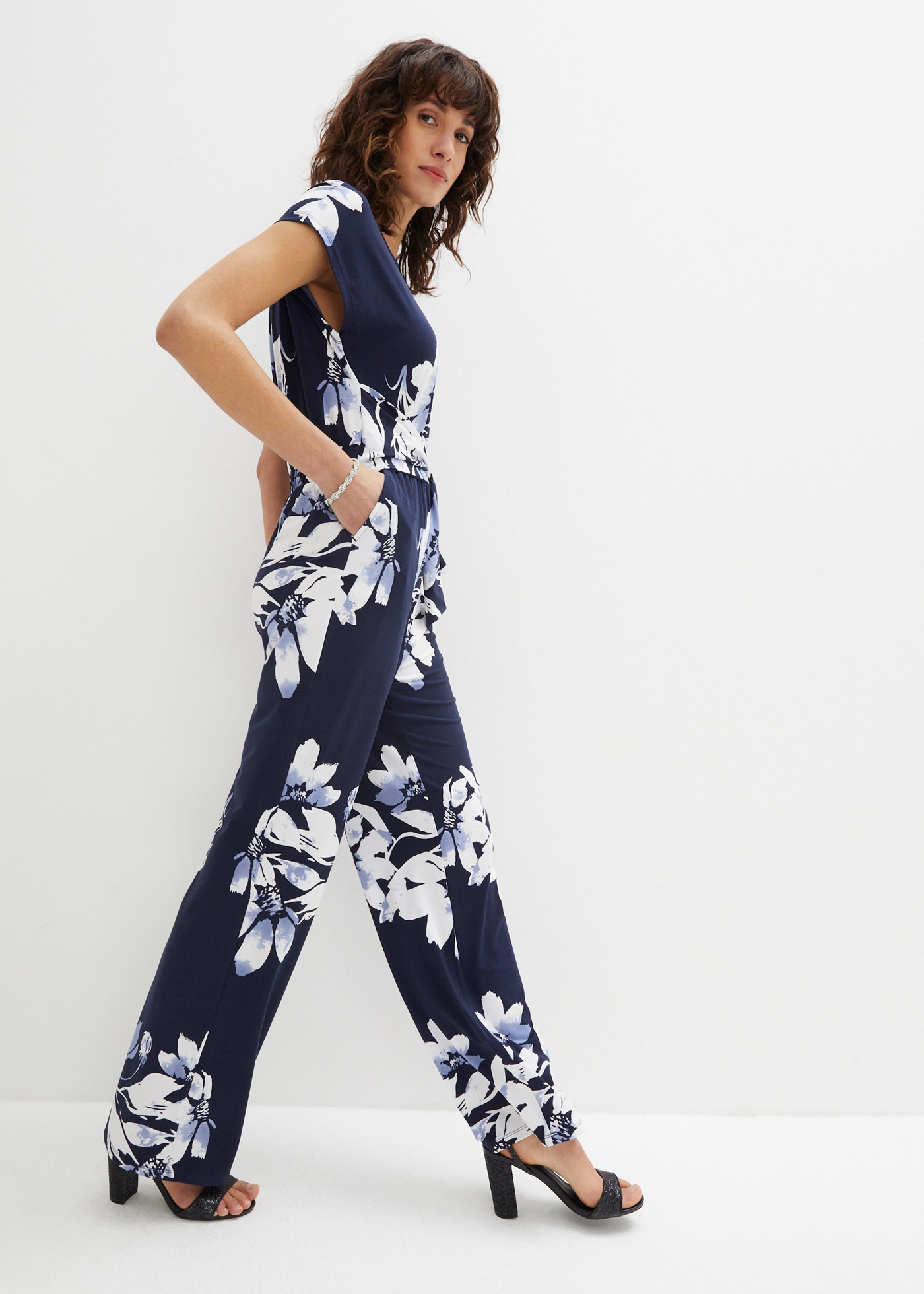 bonprix Jumpsuit »Jumpsuit mit Bindeband« für eleganten Look, mit Bindeband zur Taillenanpassung
