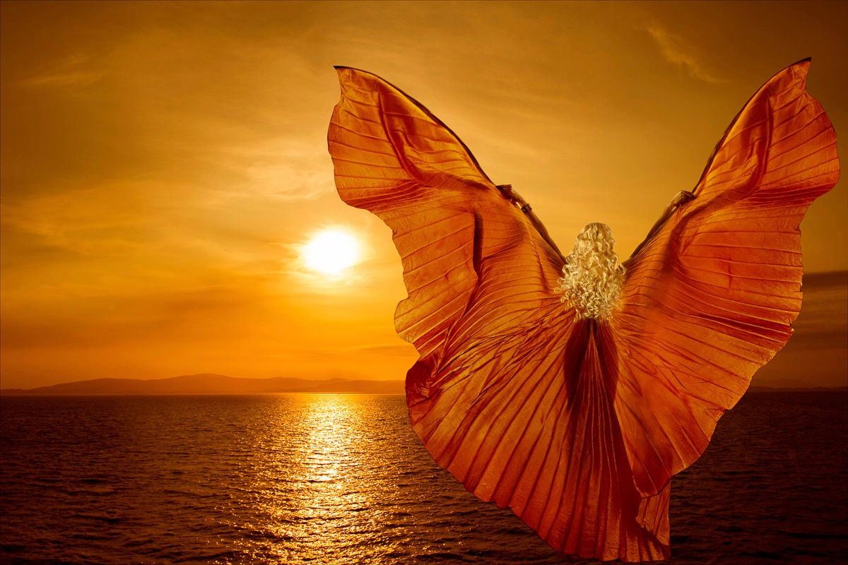 Papermoon Fototapete »Frau auf dem Meer« günstig online kaufen