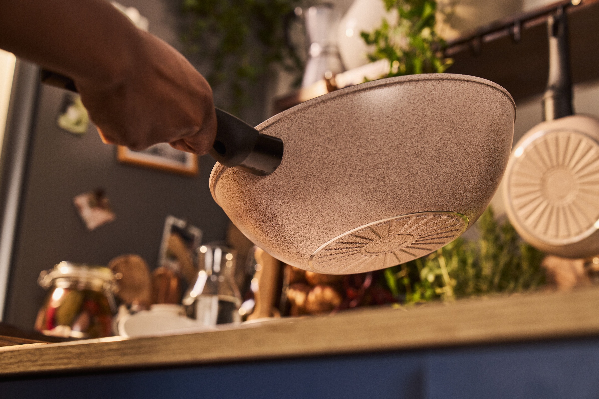 BALLARINI Wok »Ledro«, Aluminium, (1 tlg.), Keramikbeschichtung, recyceltes Aluminium, Thermopoint, Made in Italy