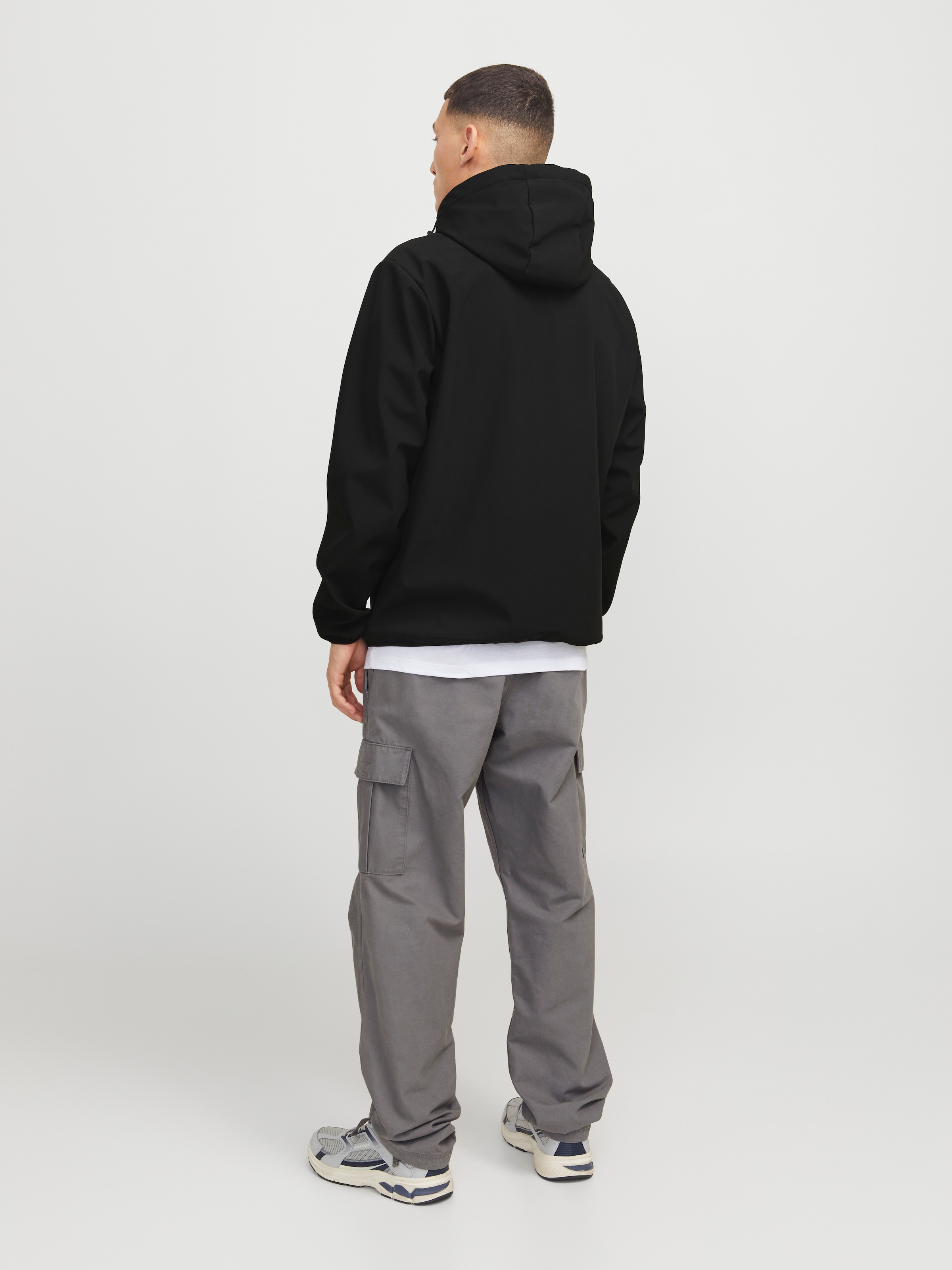 Jack & Jones Softshelljacke »JJTHEO SOFTSHELL JACKET«, mit Kapuze