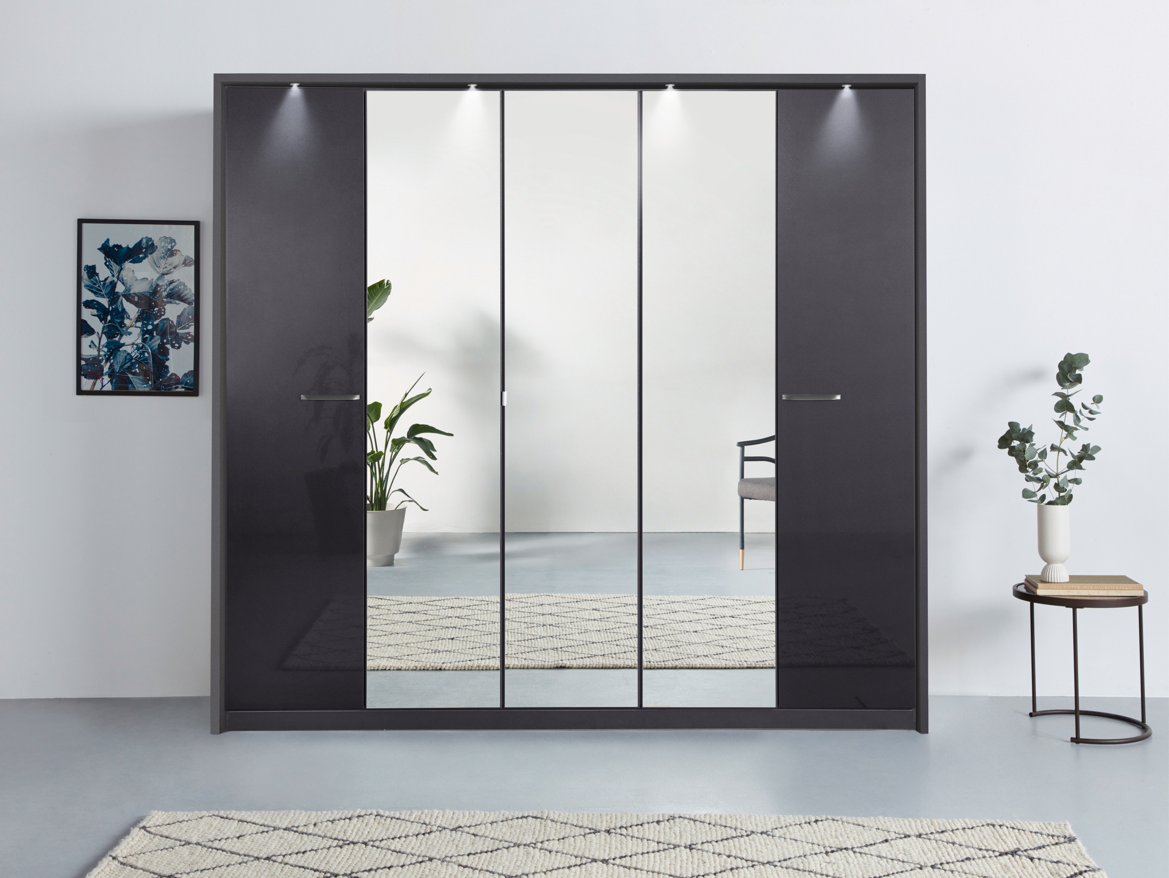 rauch Drehtürenschrank »Oteli«, mit Mittelspiegel und Passepartout optional mit Beleuchtung