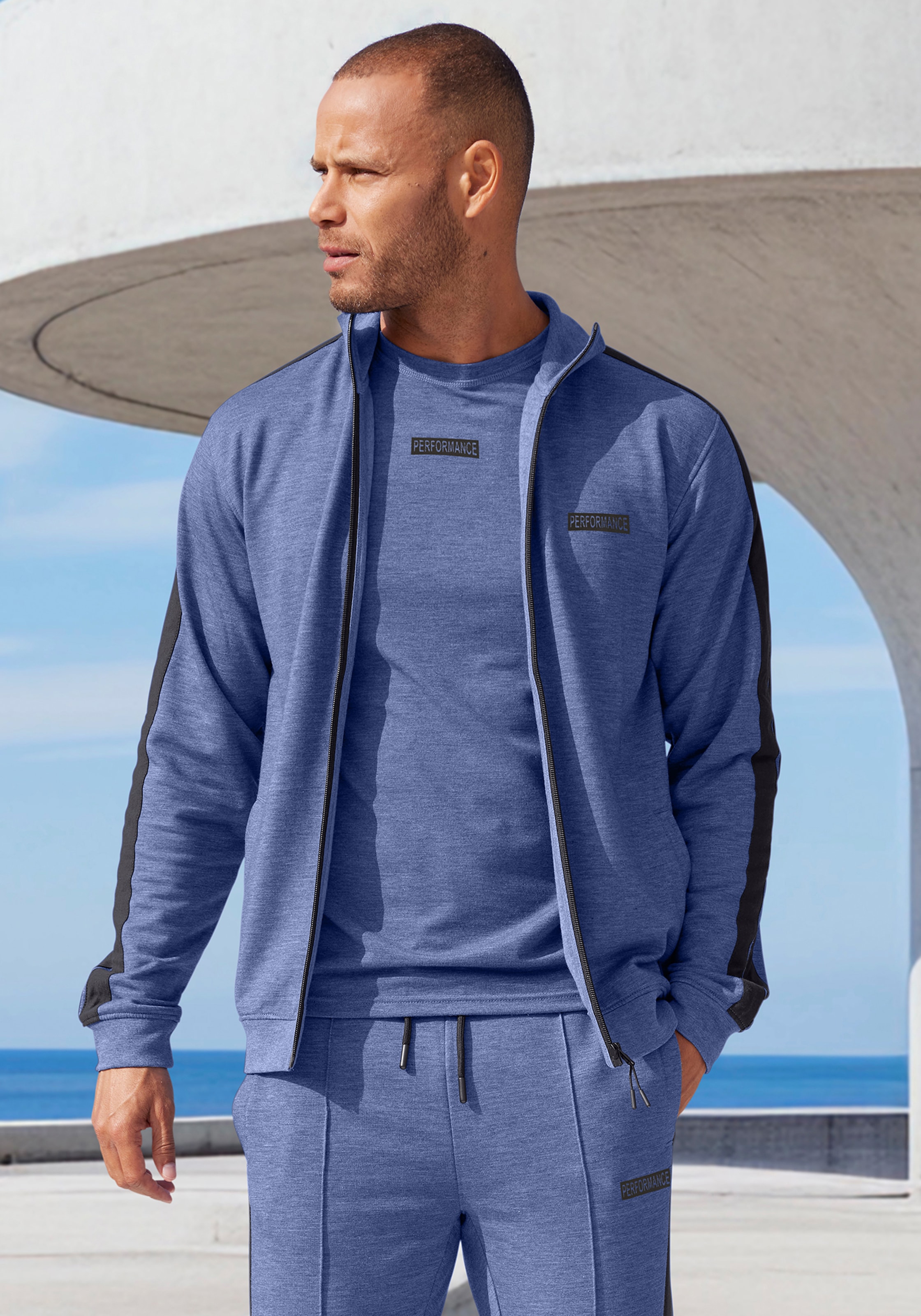 AUTHENTIC LE JOGGER Sweatjacke »- Sportjacke«, mit seitlichen Streifen und Taschen