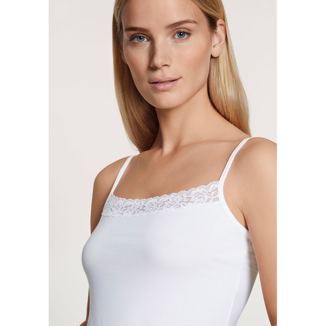 Unterhemd Trägern, Lace«, bestellen Spitzen-Look zarter CALIDA mit Top verstellbaren Comfort online »Natural