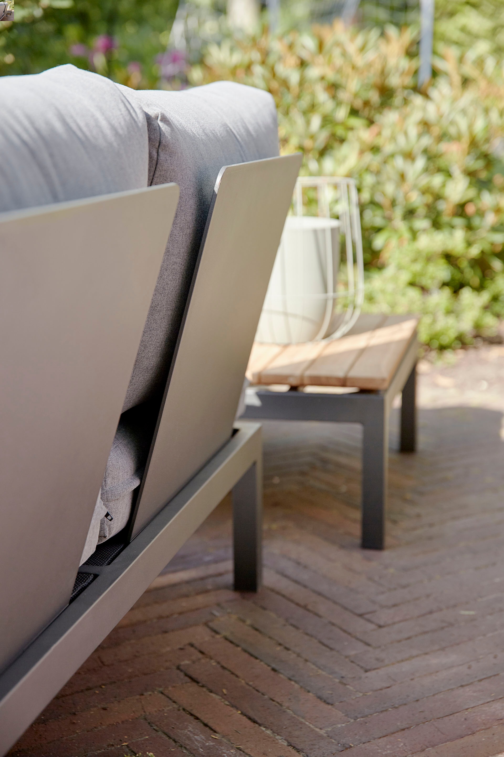 Siena Garden Gartenlounge-Set »Alvida«, (Set, 15 tlg.), best. aus 2 Sofas, 1 Ecksofa, 1 Tisch und 12 Kissen