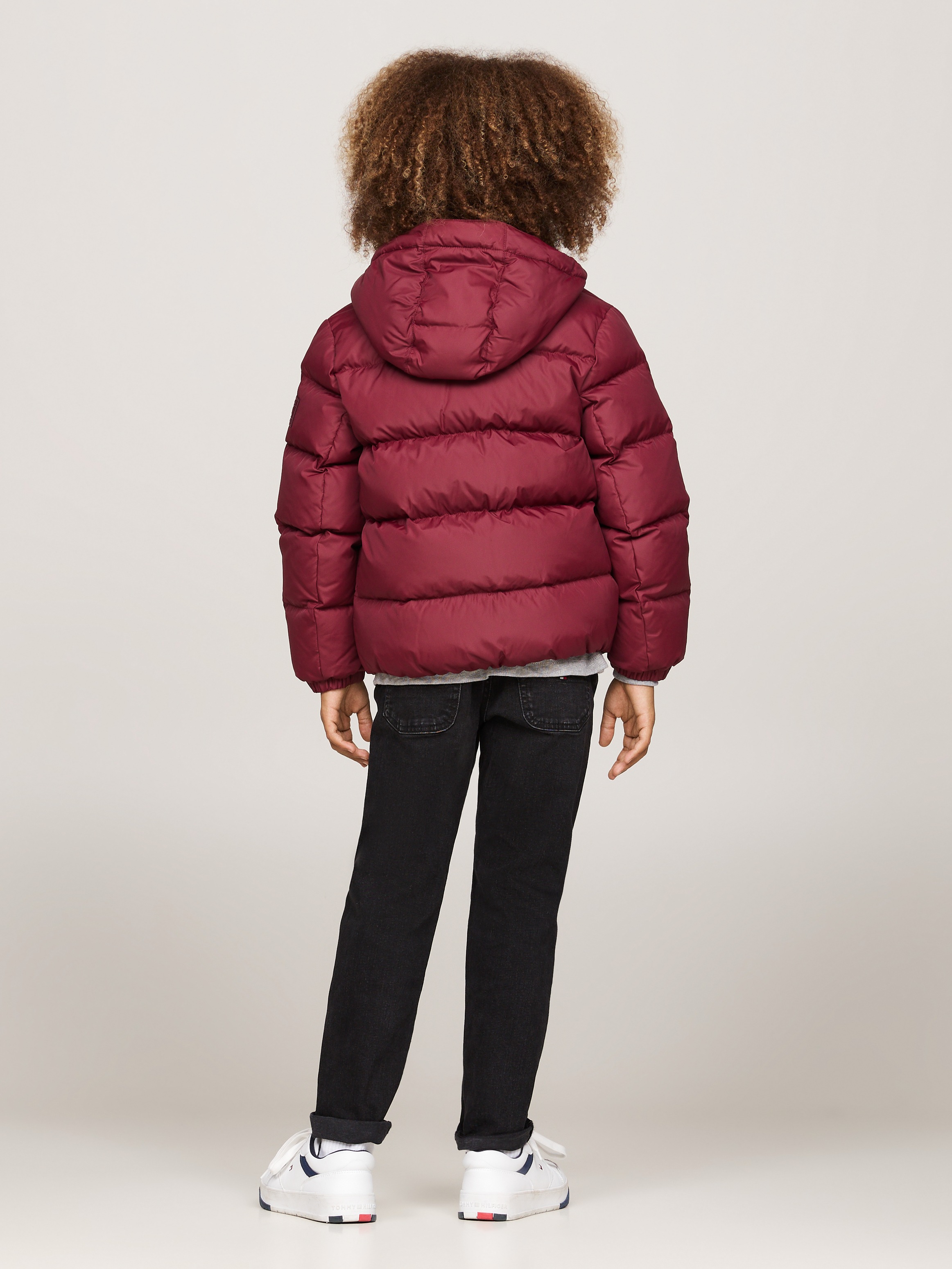 Tommy Hilfiger Daunenjacke »ESSENTIAL DOWN JACKET«, mit Kapuze, mit Logo-Patch