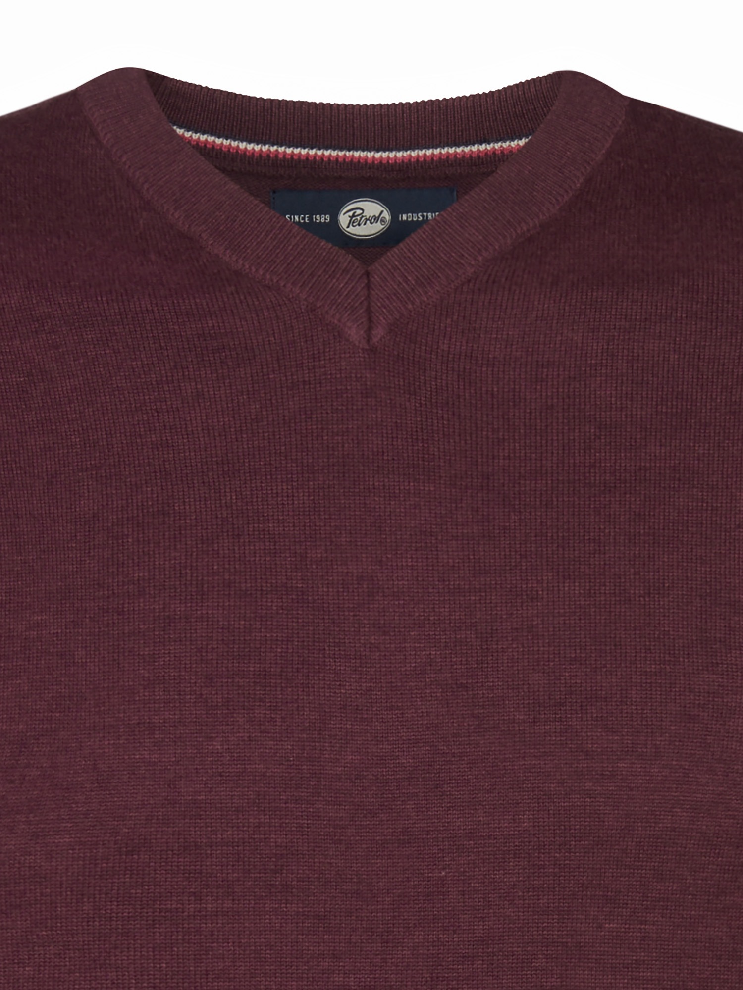 Petrol Industries V-Ausschnitt-Pullover »V-Neck Basi«, Materialmix mit Baumwollanteil