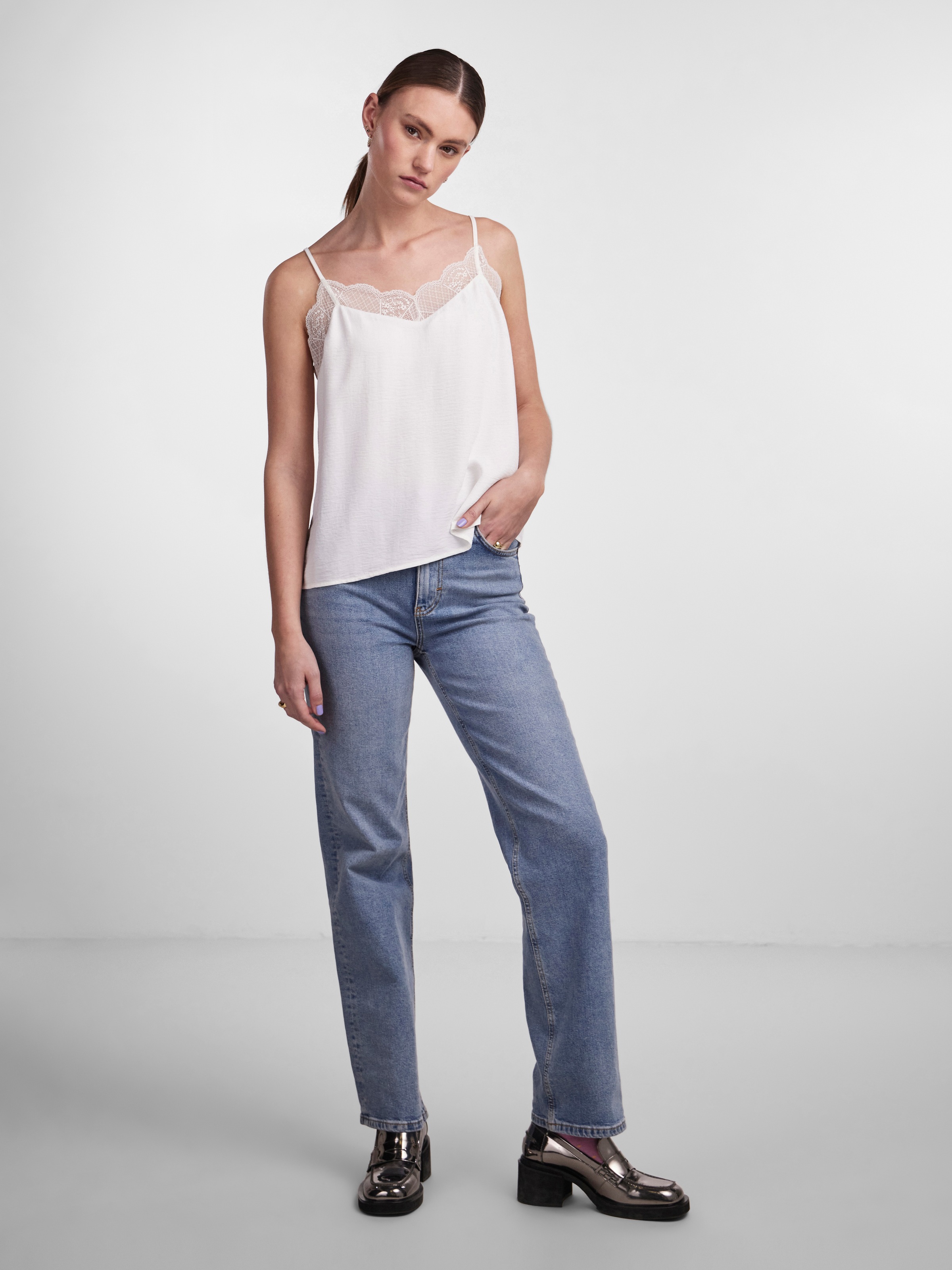 pieces Trägertop »PCTIFFANY STRAP LACE TOP WVN NOOS BC« Kunstfaser, regular fit