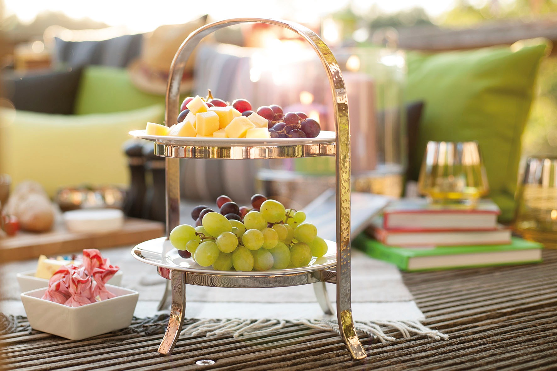 Fink Etagere »PLATE, mit feiner Hammerschlagstruktur« für 2 Dessertteller Ø günstig online kaufen