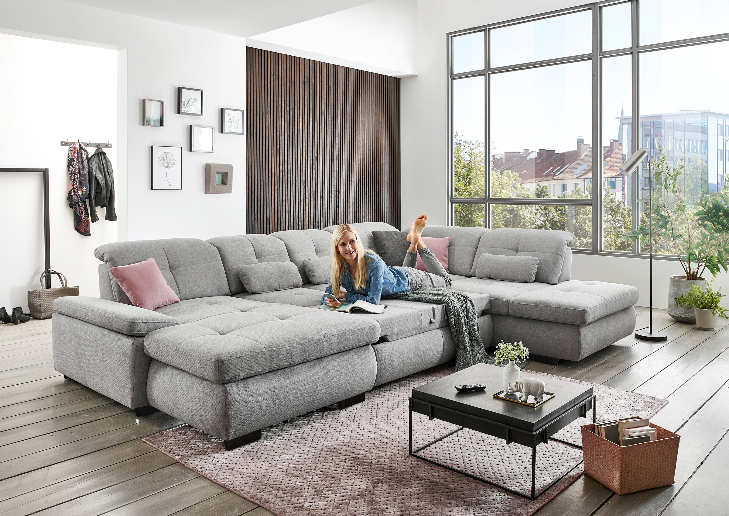 Die PlanBar Ecksofa »MP-IN16012 L-Form, mit Federkern-Polsterung«, inkl. Sitztiefenverstellung wahlweise mit weiteren Funktionen