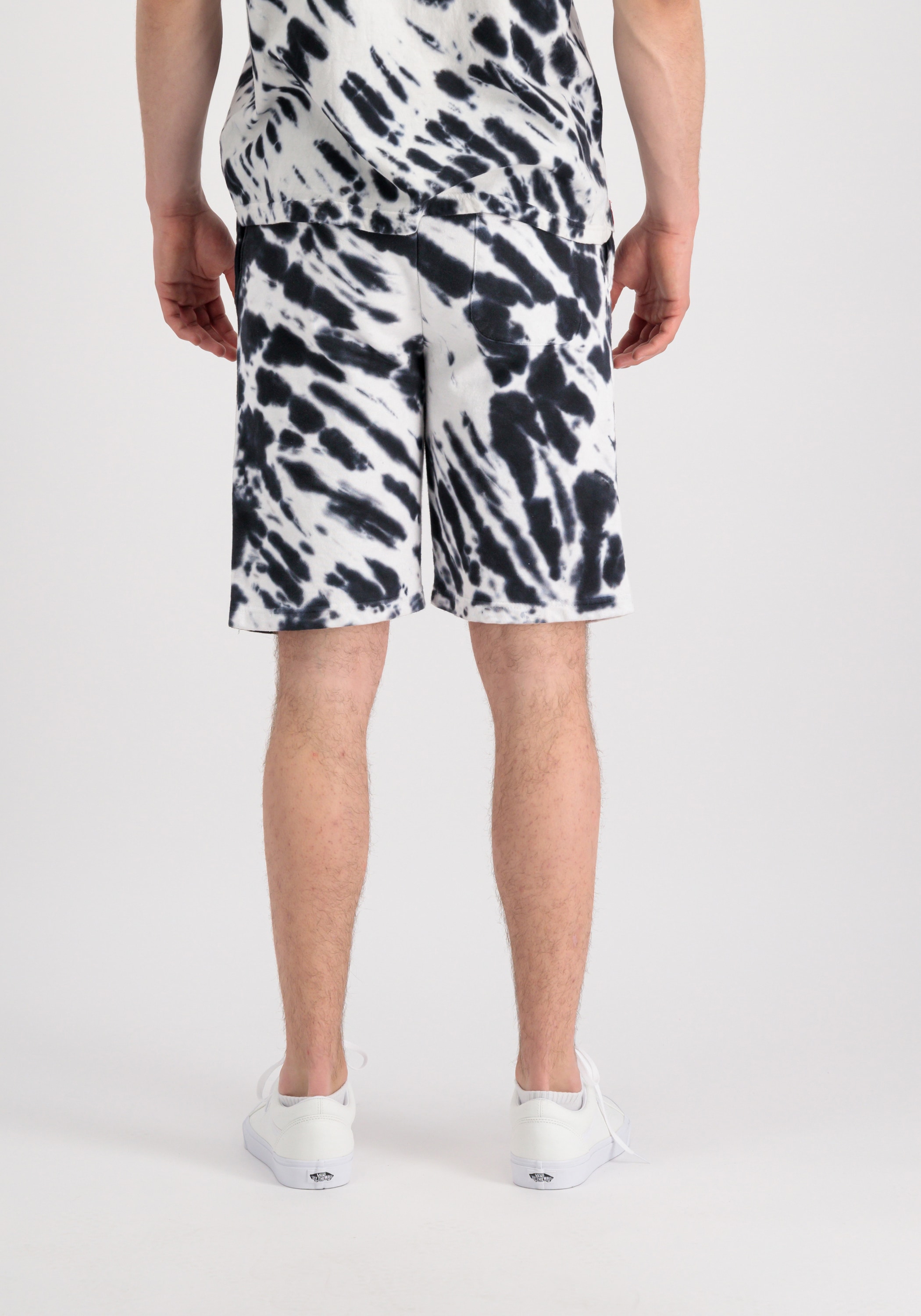 Alpha Industries Sweatshorts »Alpha Industries Men - Shorts Tie Dye Shorts«
