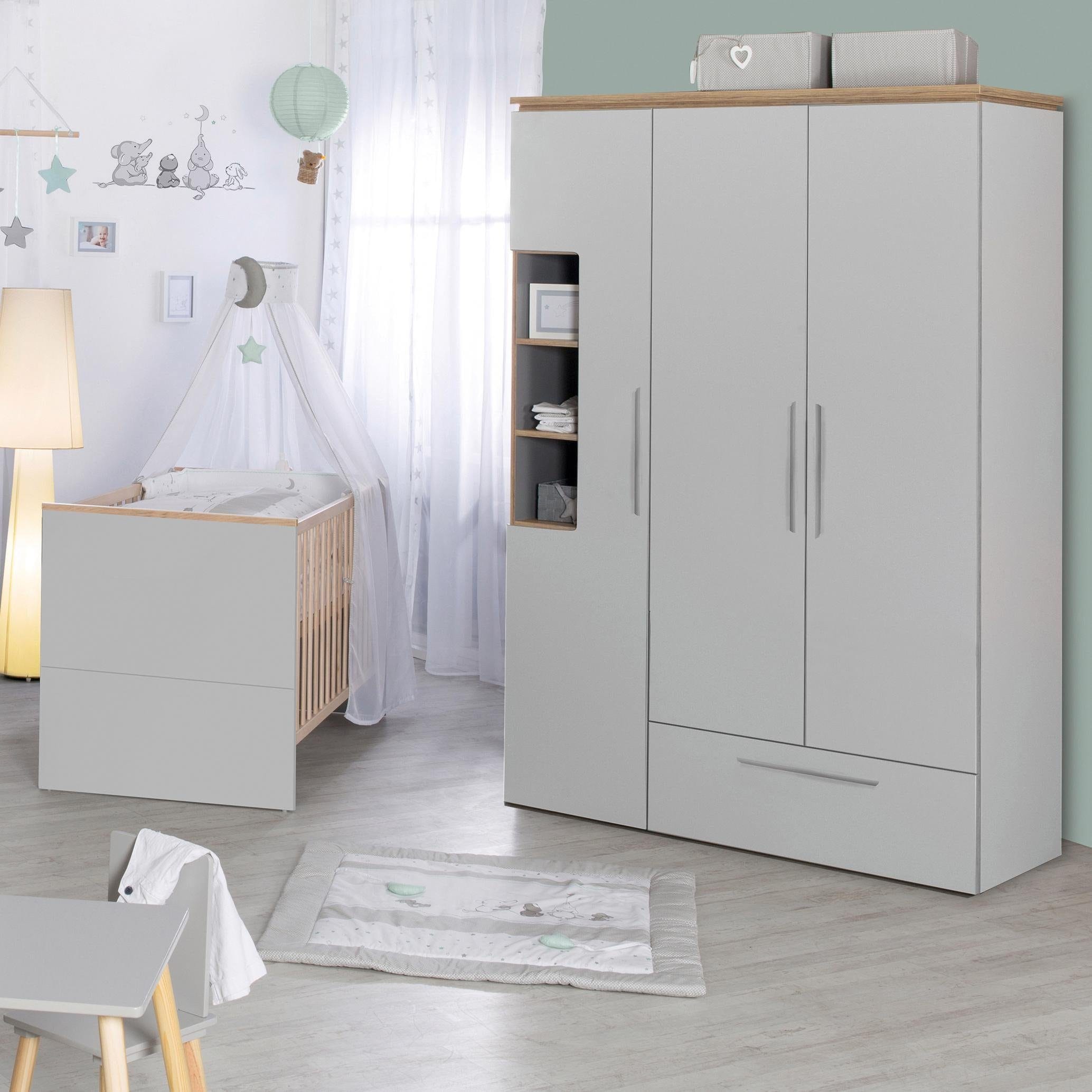 roba® Kleiderschrank »Tobi, 3-türig, Kinderkleiderschrank« günstig online kaufen