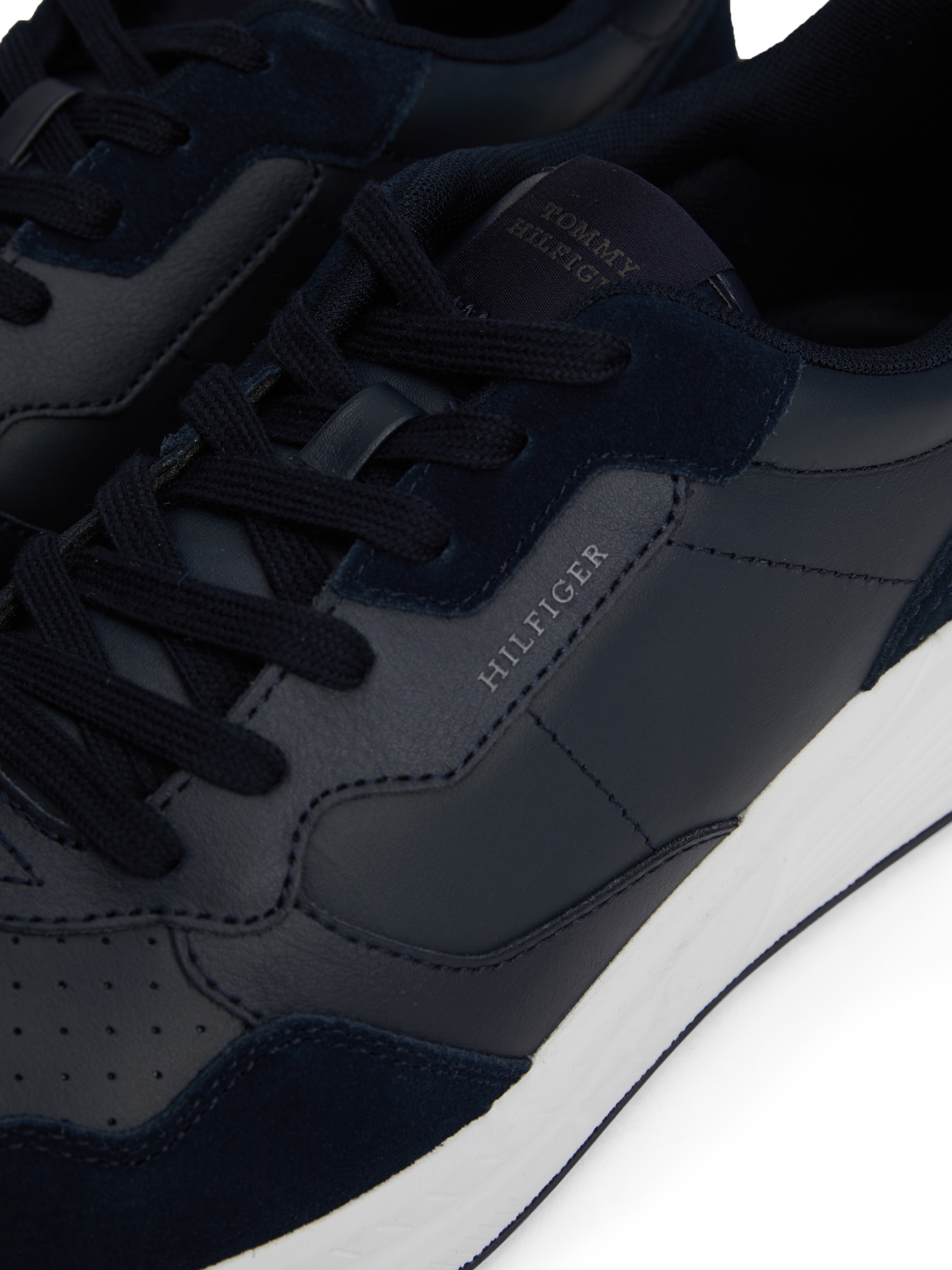Tommy Hilfiger Keilsneaker »FASTON LTH MIX«, Freizeitschuh, Schnürschuh, Halbschuh mit gepolstertem Schaftrand