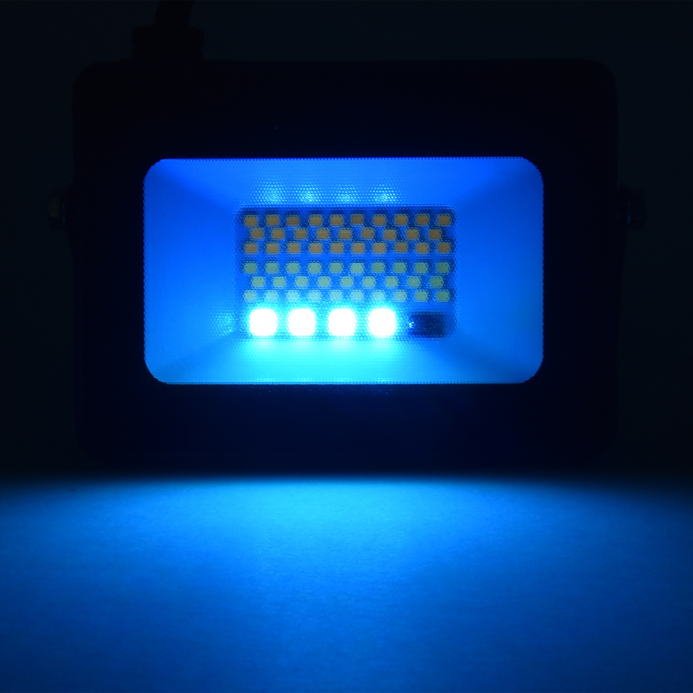 näve LED Gartenstrahler »Pia« LED-Modul 1 Stk. RGB | warmweiß - kaltweiß RGBW, Memory, Nachtlicht, dimmbar, Fernbedienung, Zuleitung 300cm