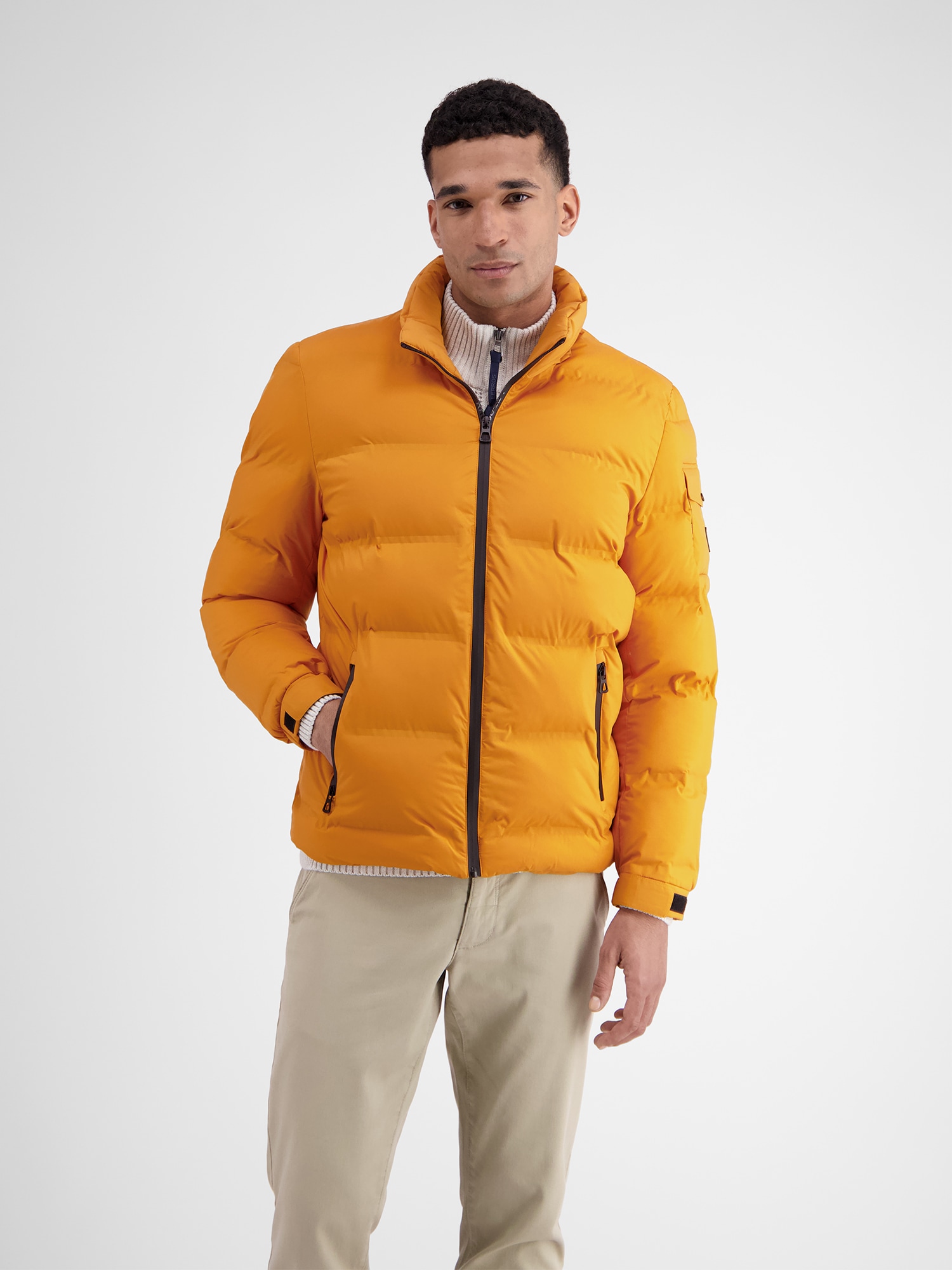 LERROS Steppjacke »LERROS Warm gefütterter Steppblouson mit versteckter Kapuze«, mit Kapuze, Wasser- und windabweisend, atmungsaktiv