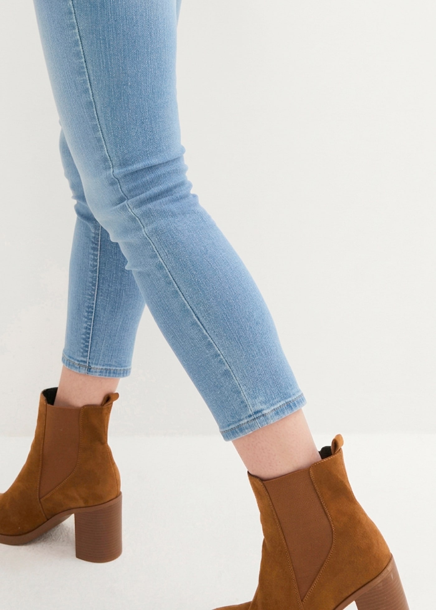 bonprix 7/8-Jeans mit Used-Effekt, schmale Passform, 7/8-Länge, aus Stretch-Material