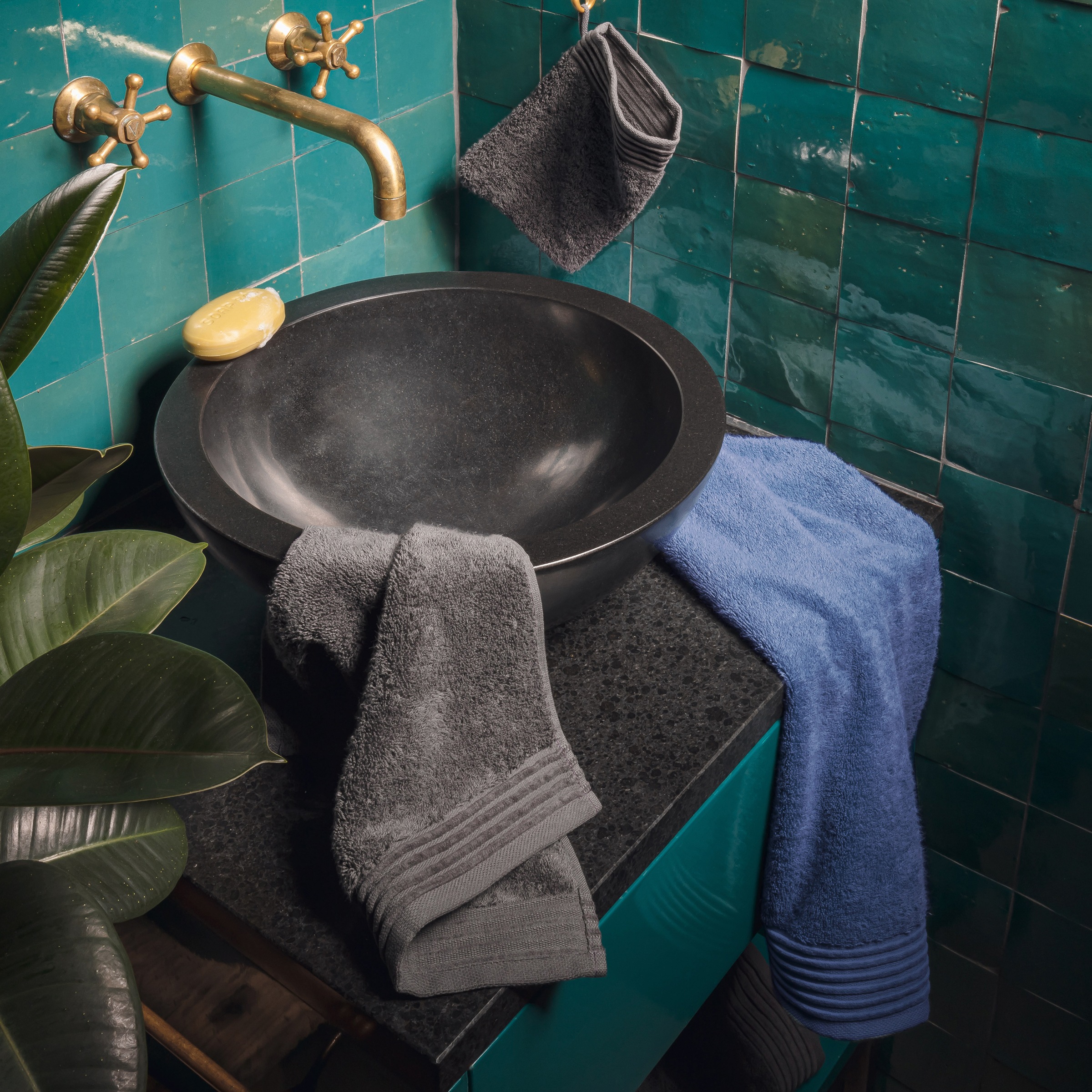 Möve Badetuch »Loft« mit breiter Bordüre