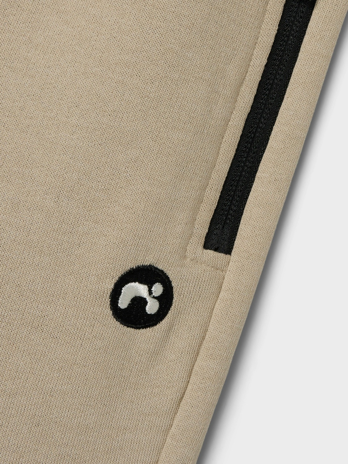 Name It Shorts »NKMVIMO SWE SHORTS BRU NOOS«, mit kontrastfarbigen Details