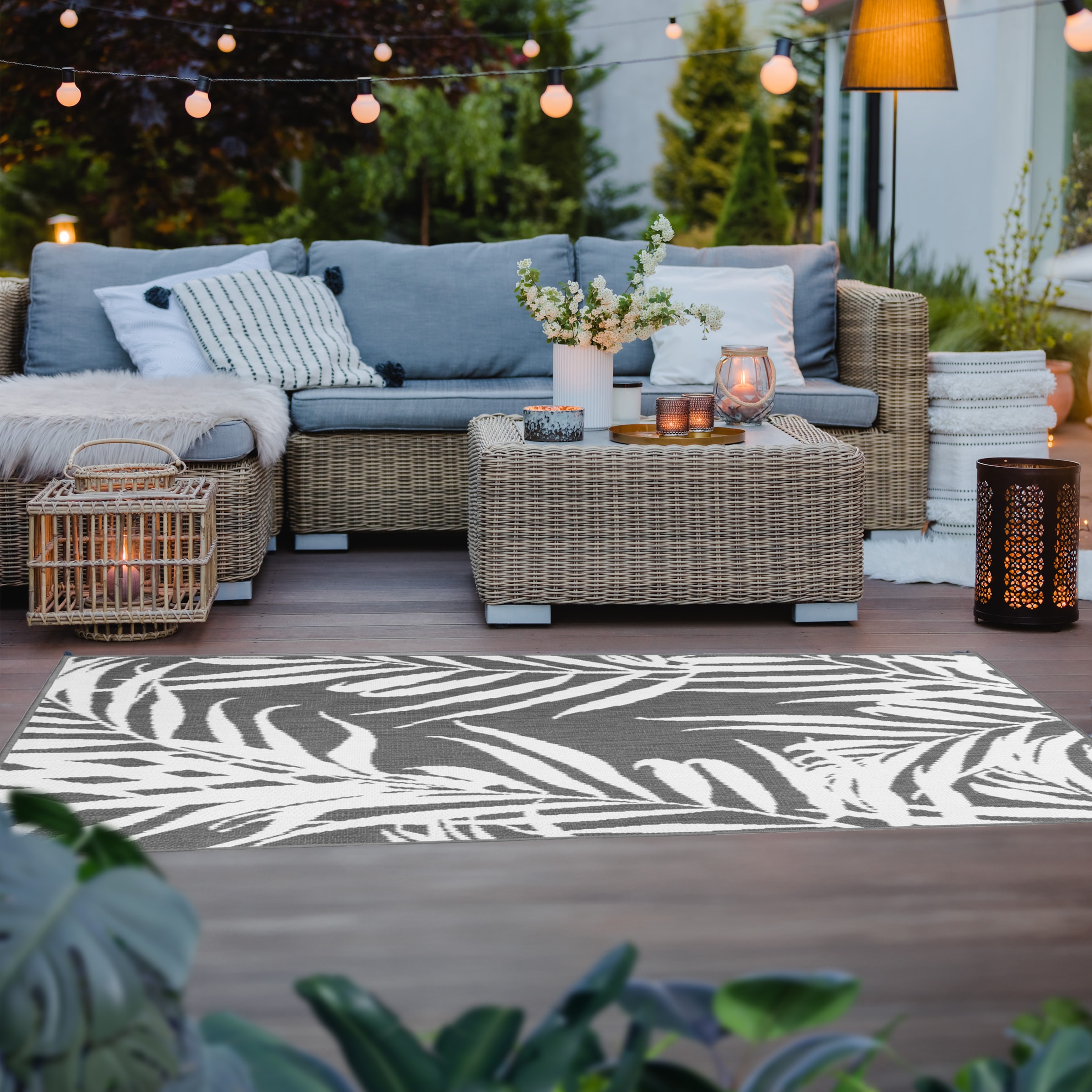 Primaflor-Ideen in Textil Teppich »Outdoorteppich REVERSO - Palm Tree«, rechteckig, 5 mm Höhe, Wendeteppich, Palmblätter, In- und Outdoor geeignet, wasserfest