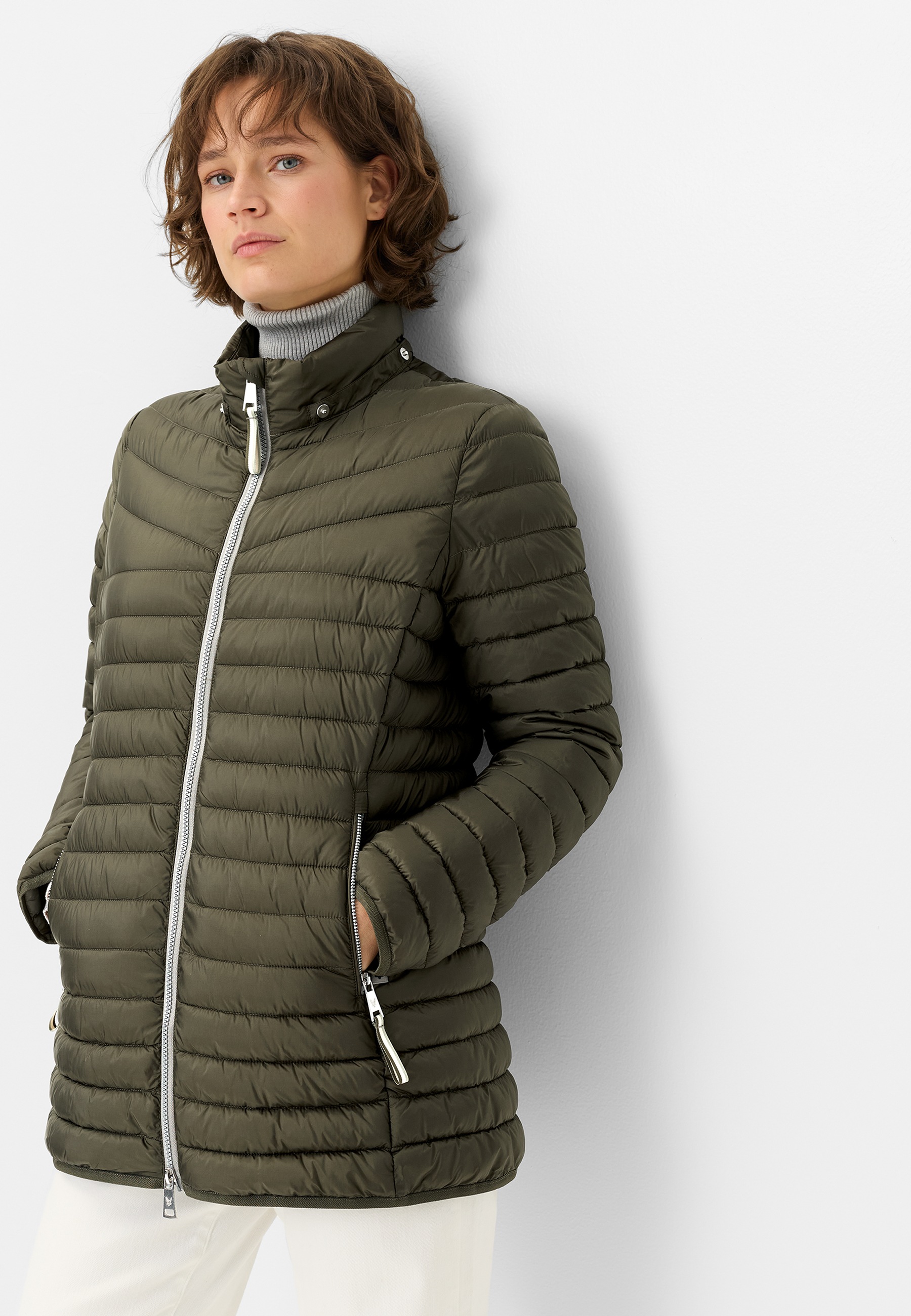 Fuchs Schmitt Steppjacke mit Kapuze annehmbare Kapuze, leicht tailliert, 2-Wege-Reißverschluss