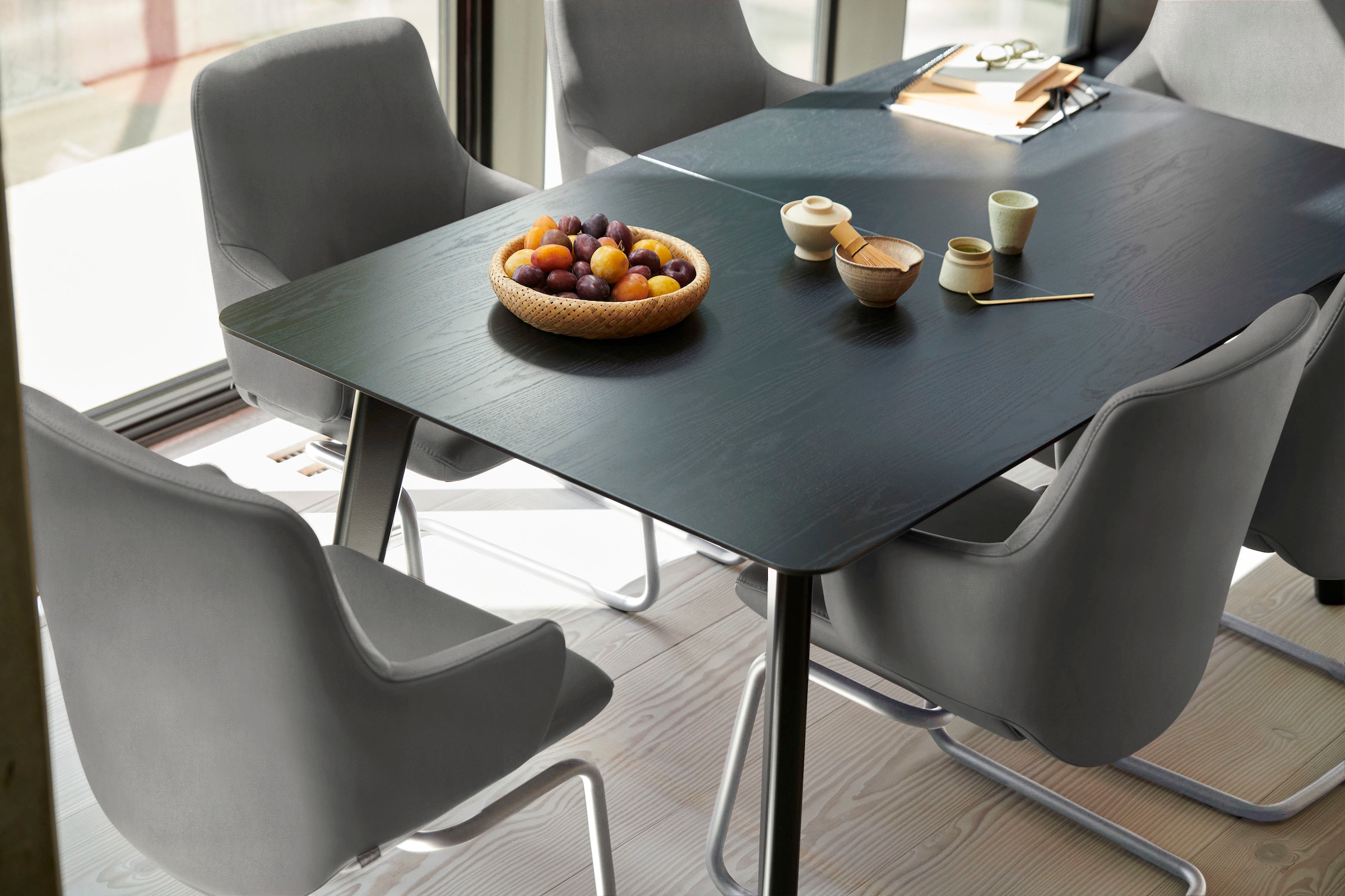 Stressless® Polsterstuhl »Laurel«, Microfaser DINAMICA, Low Back mit Armlehne, Größe L, mit Beinen aus Stahl in Chrom glänzend