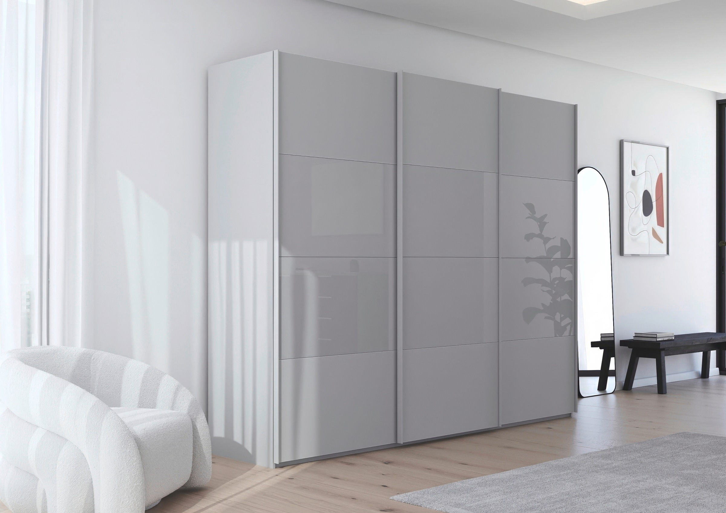 rauch Schwebetürenschrank »Kleiderschrank Schrank Garderobe Schlafzimmerschrank SCALE-FYRA«, edle Türen viergeteilt Glas matt/glänzend viele Farben MADE IN GERMANY