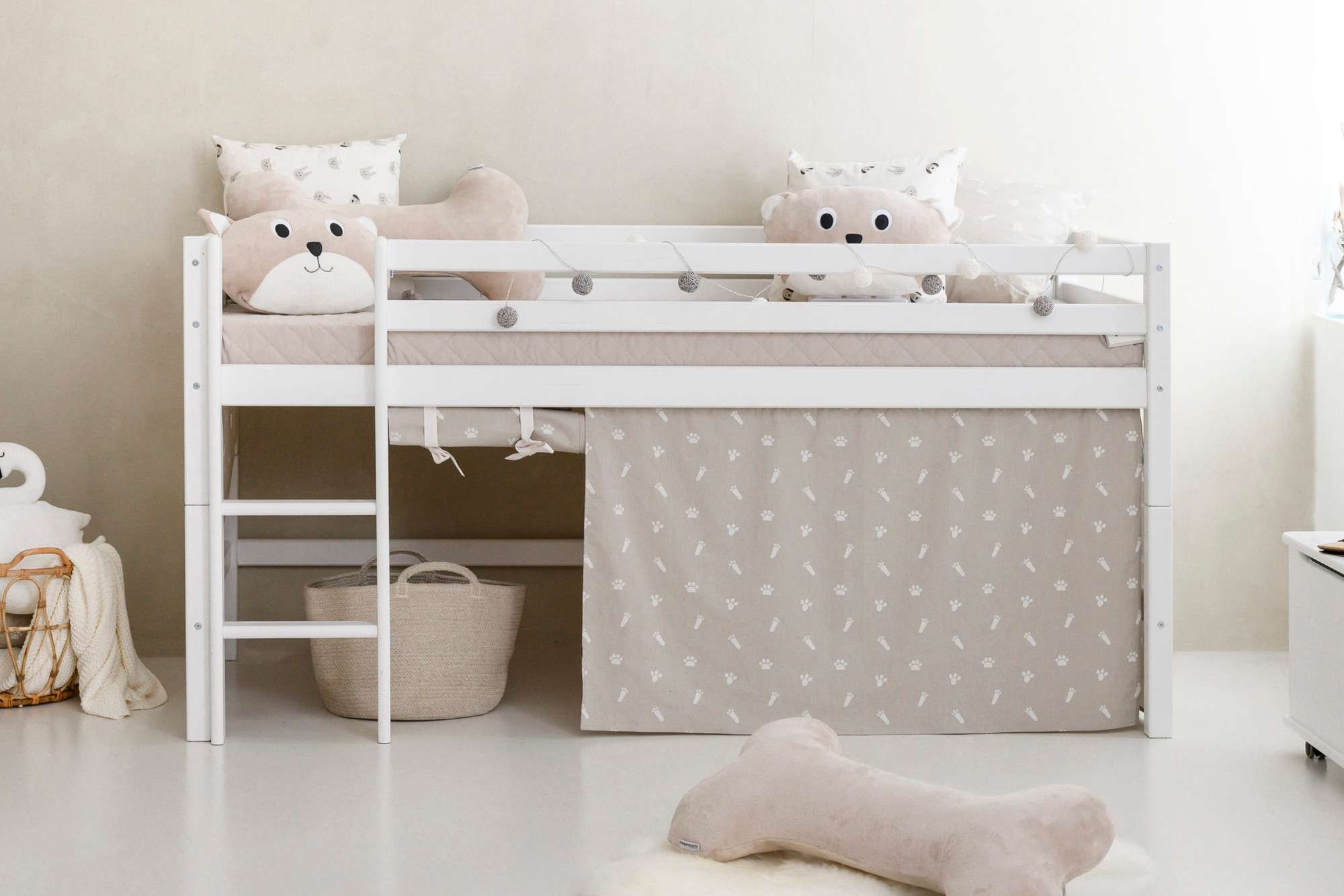 Hoppekids Hochbett »ECO Dream, Kinderbett, Spielbett, Halbhohes Bett aus Massivholz«, inkl. Vorhang-Set Creator, Bettgröße & Matratze wählbar