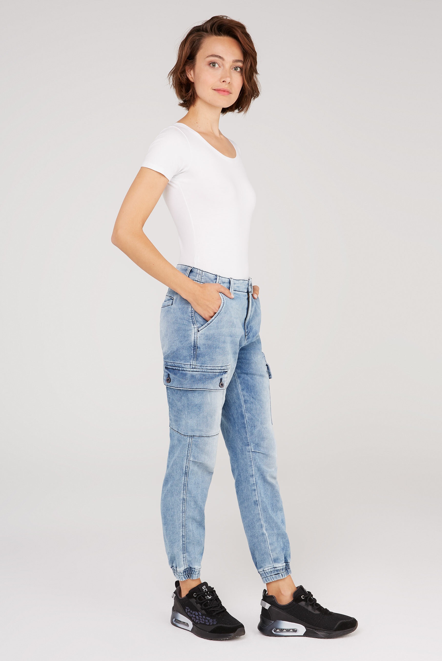 SOCCX Cargojeans, mit Gummizug hinten am Bund