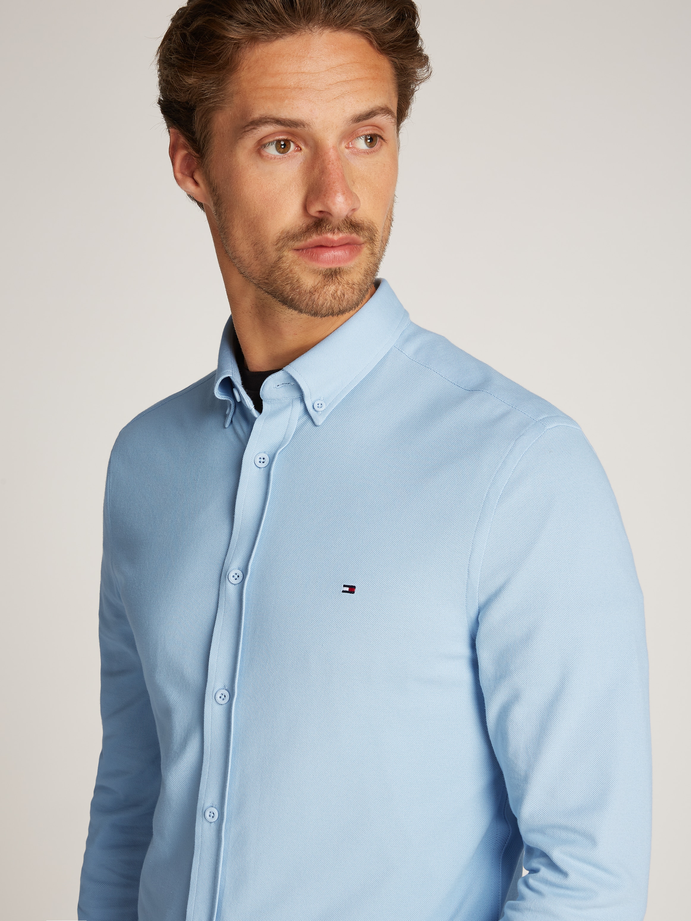 Tommy Hilfiger Businesshemd »PERFORMANCE OXF PIQUE SF SHIRT«, mit Logostickerei
