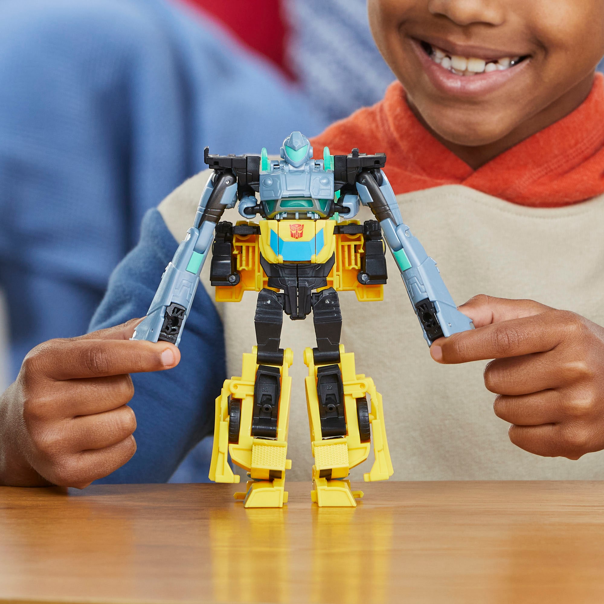 Hasbro Actionfigur »Transformers EarthSpark, Cyber-Combiner Bumblebee und Mo Malto«