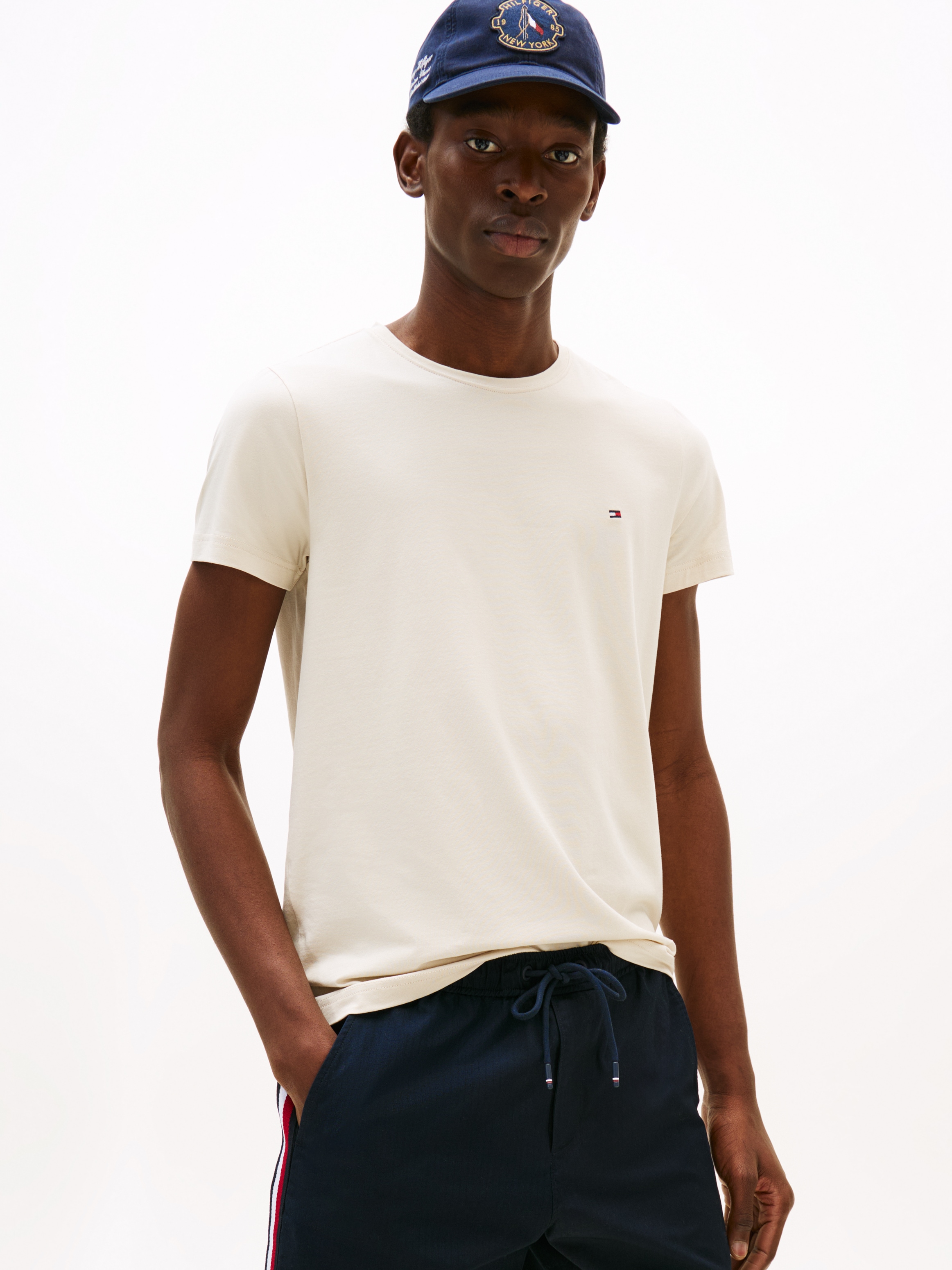 Tommy Hilfiger T-Shirt »STRETCH SLIM FIT TEE«, mit Rundhalsausschnitt