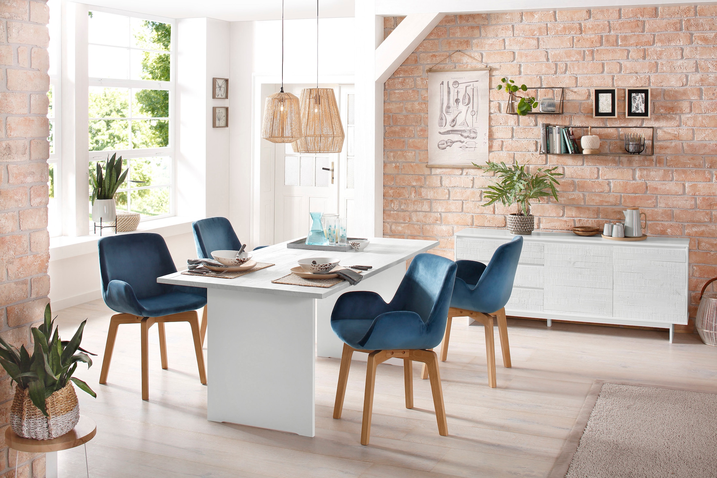 Home affaire Sideboard »Morgan«, Kommode aus massivem Kiefernholz, mit Griffmulden, Breite 165 cm