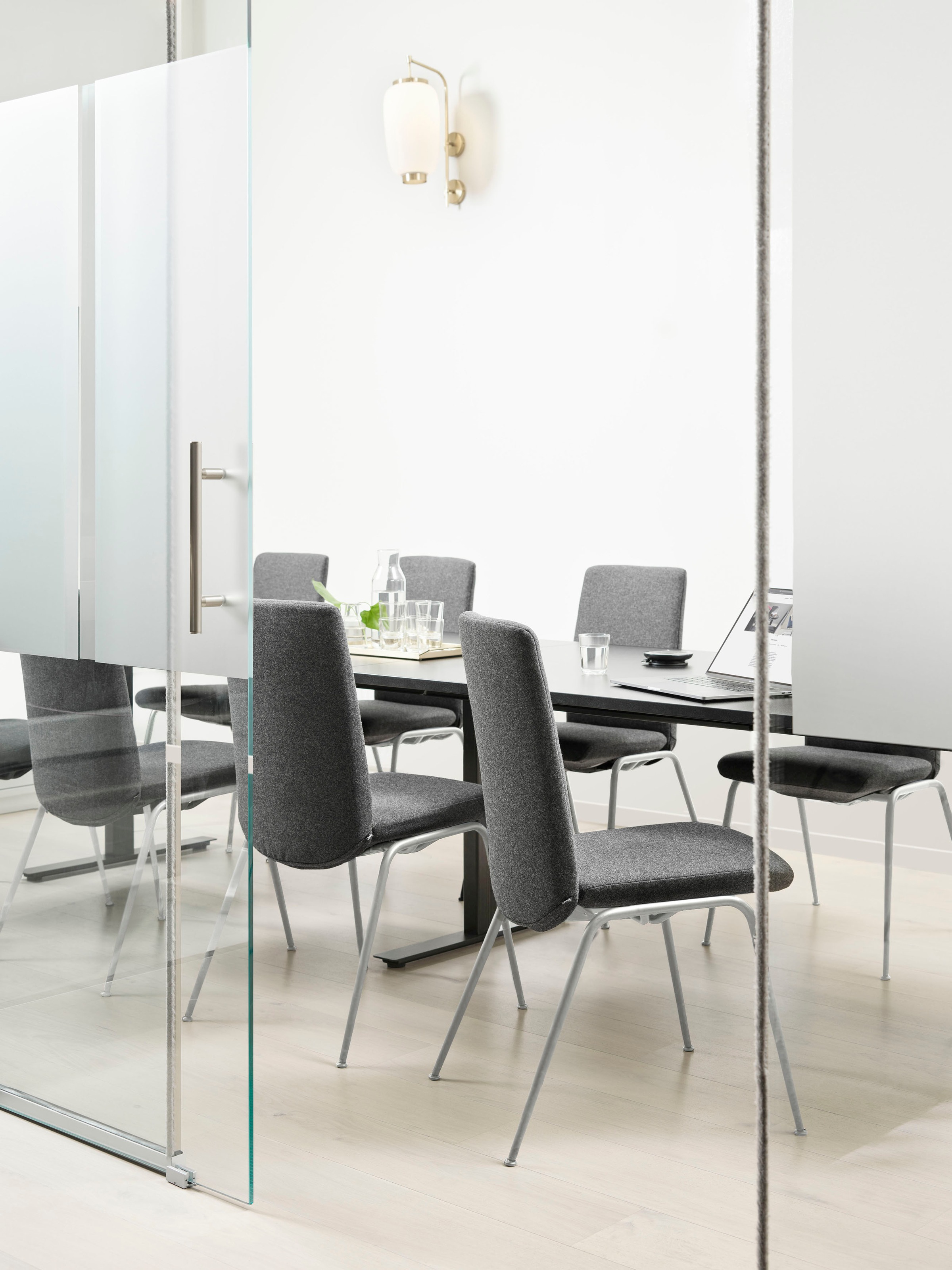 Stressless® Polsterstuhl »Laurel«, ROHLEDER Stoff Q2 FARON, Low Back, Größe L, mit Beinen aus Stahl in Chrom matt