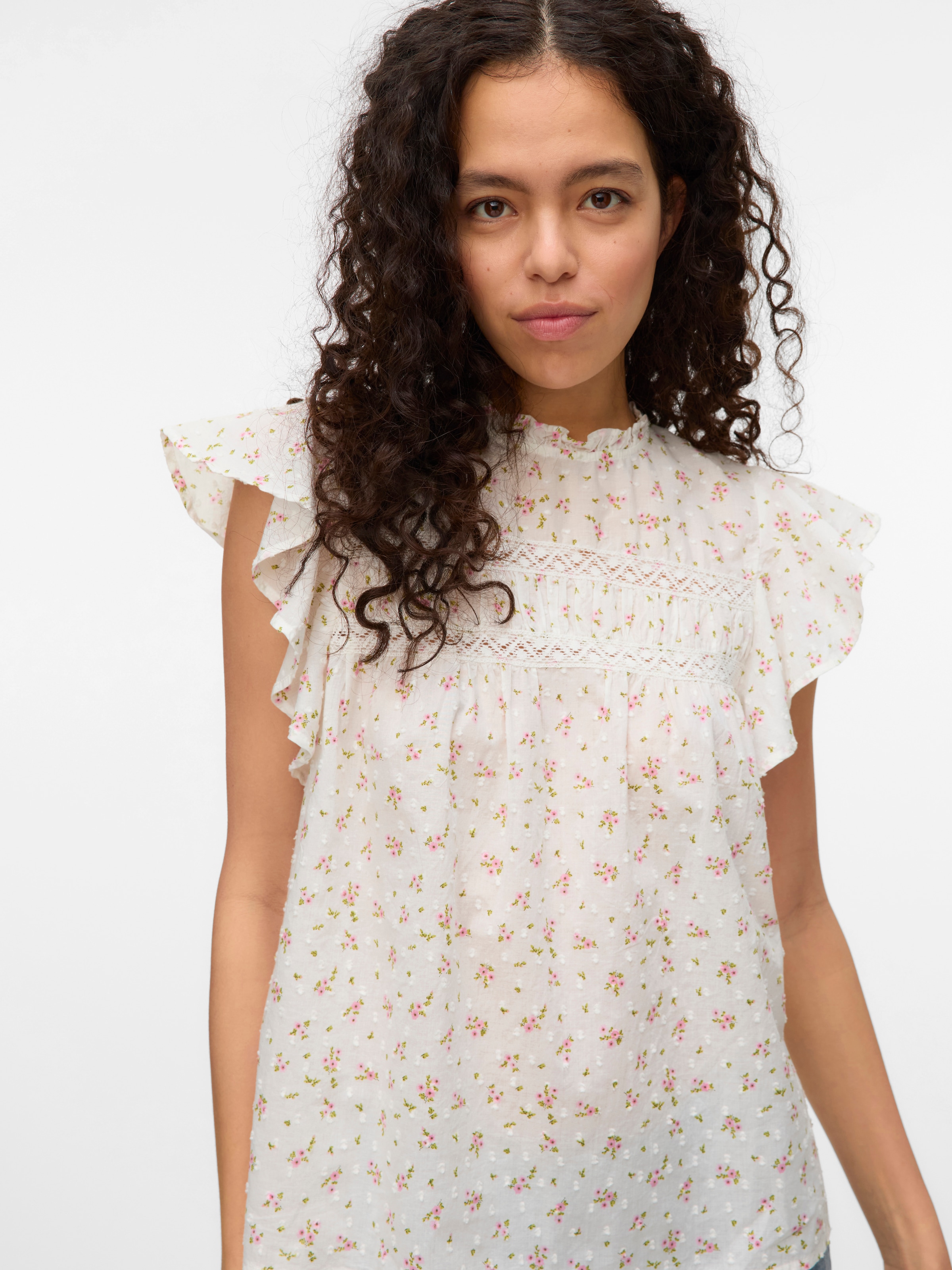 Vero Moda Blusenshirt »VMTRINE SL LACE TOP WVN NOOS«