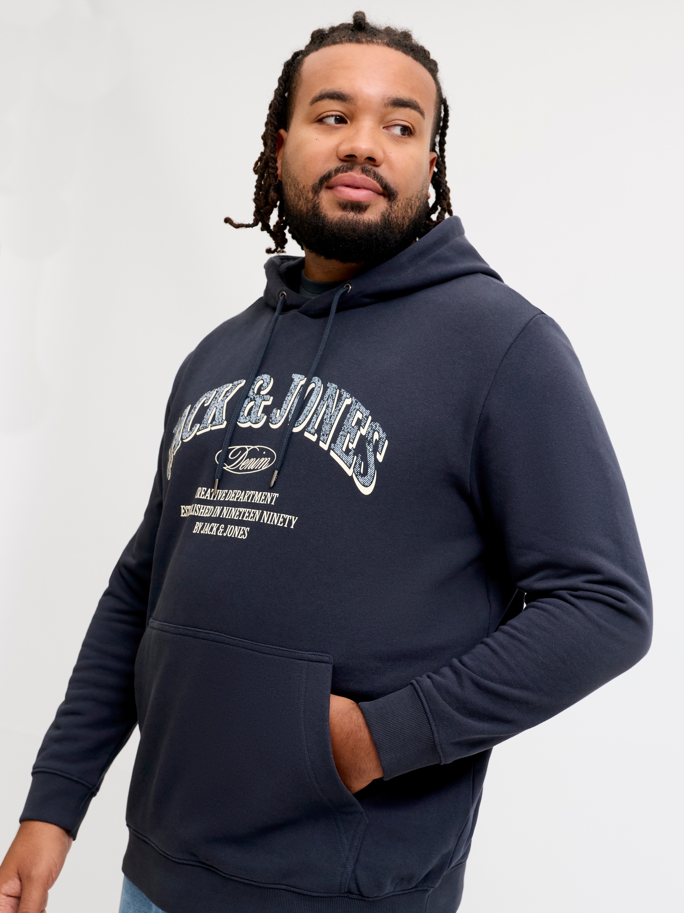 Jack & Jones PlusSize Kapuzensweatshirt »JJEDENVER LOGO SWEAT HOOD SN PLS«
