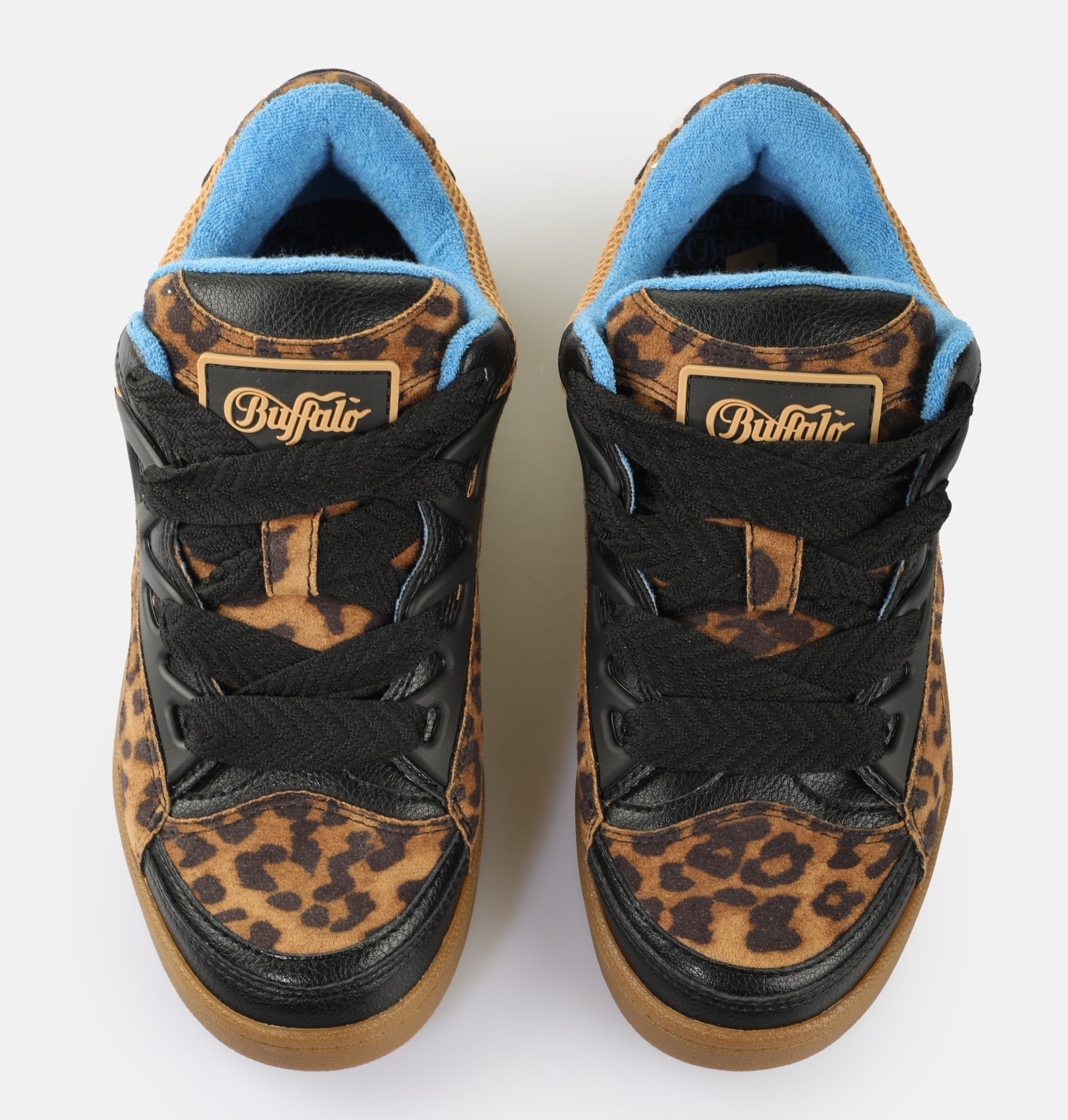 Buffalo Sneaker »LIBERTY SKATE«  Retro-Sneaker, Freizeitschuh, Schnürschuh in trendiger Leo-Optik