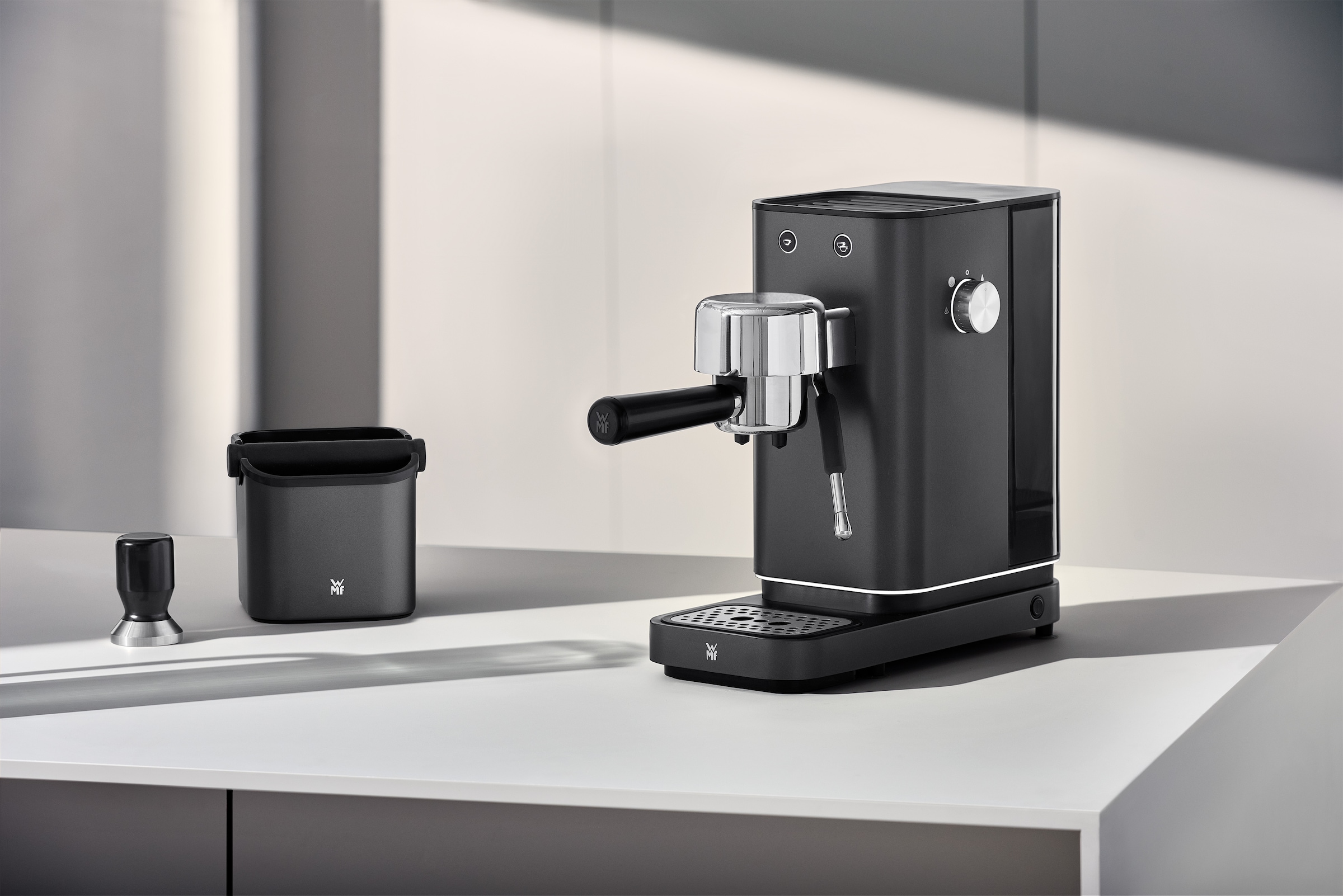 WMF Espressomaschine »Lumero Stone Grey«, kompakt, dezente LED-Beleuchtung, 15 bar, 1350 Watt, Milchschaumdüse